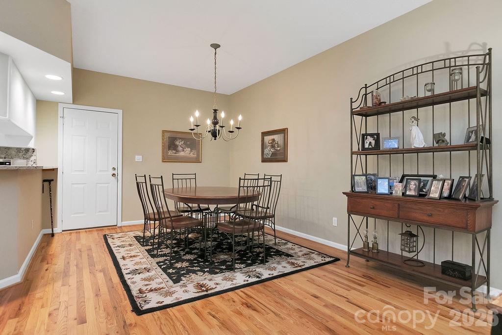 61 Autumn Glen Court Property Photo 20