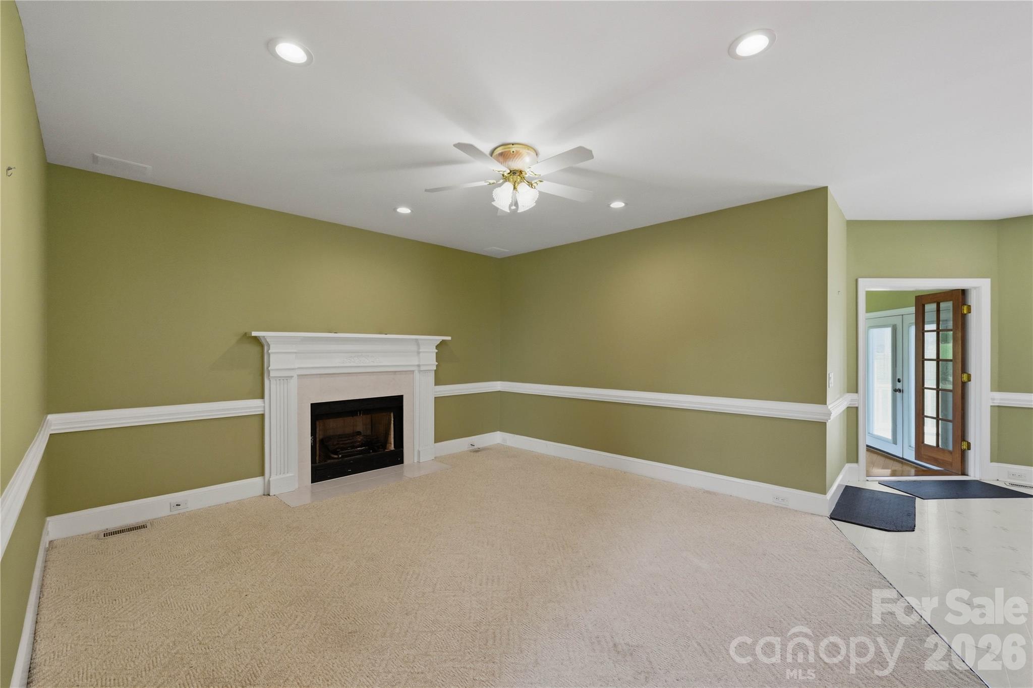 182 E Tattersall Drive Property Photo 12