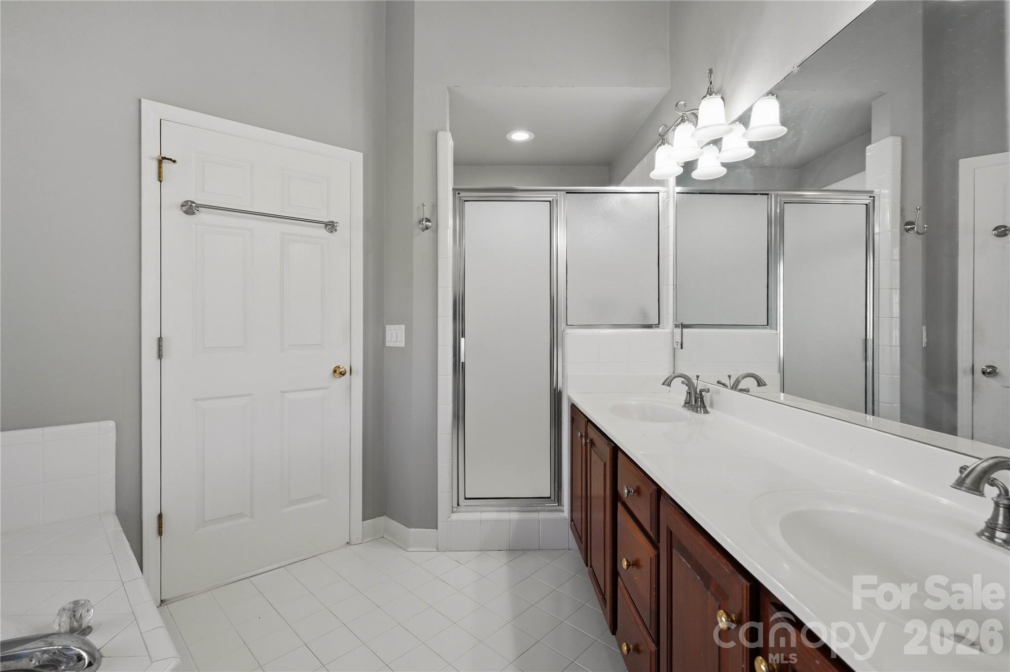 182 E Tattersall Drive Property Photo 17