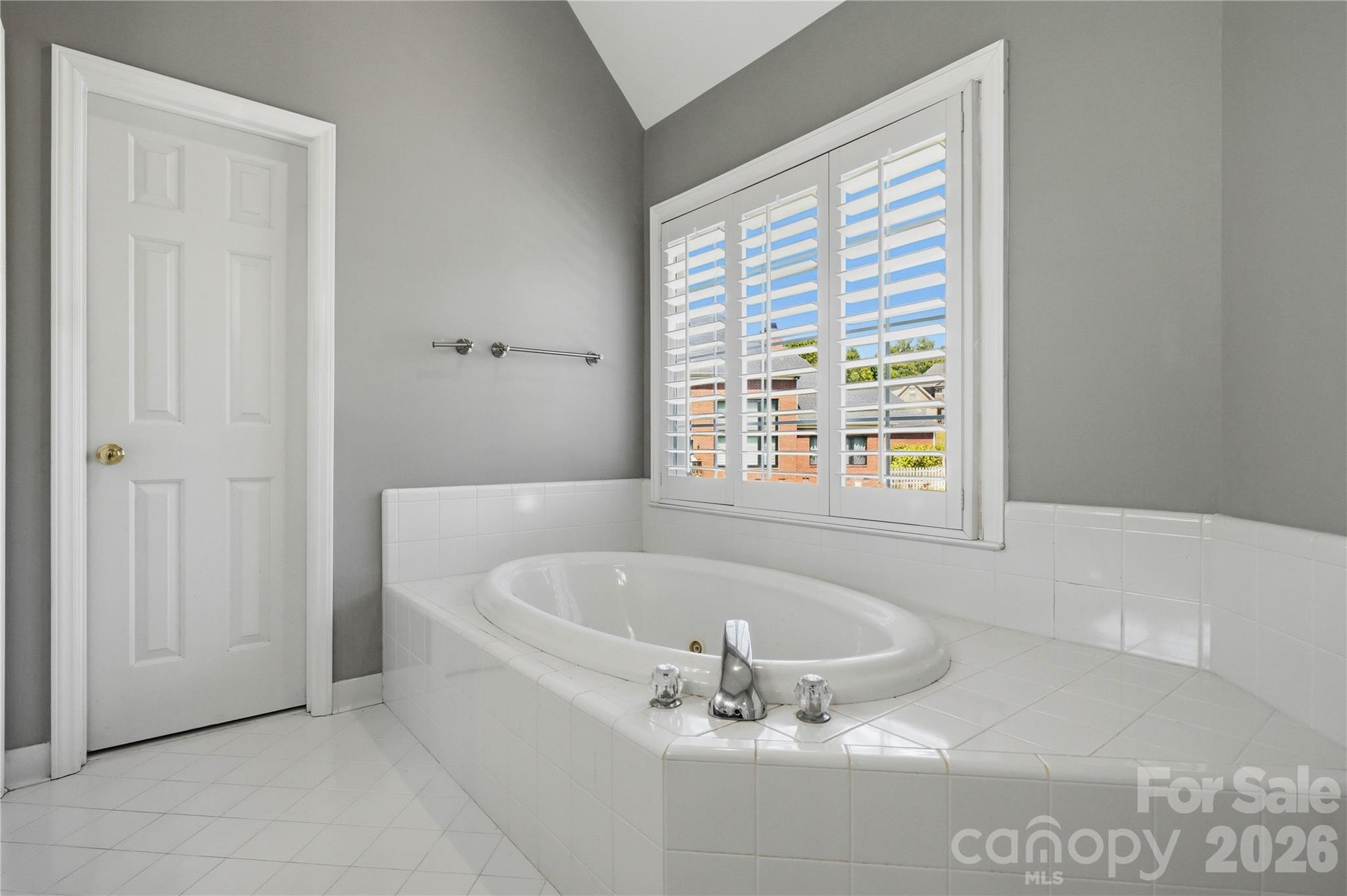 182 E Tattersall Drive Property Photo 18