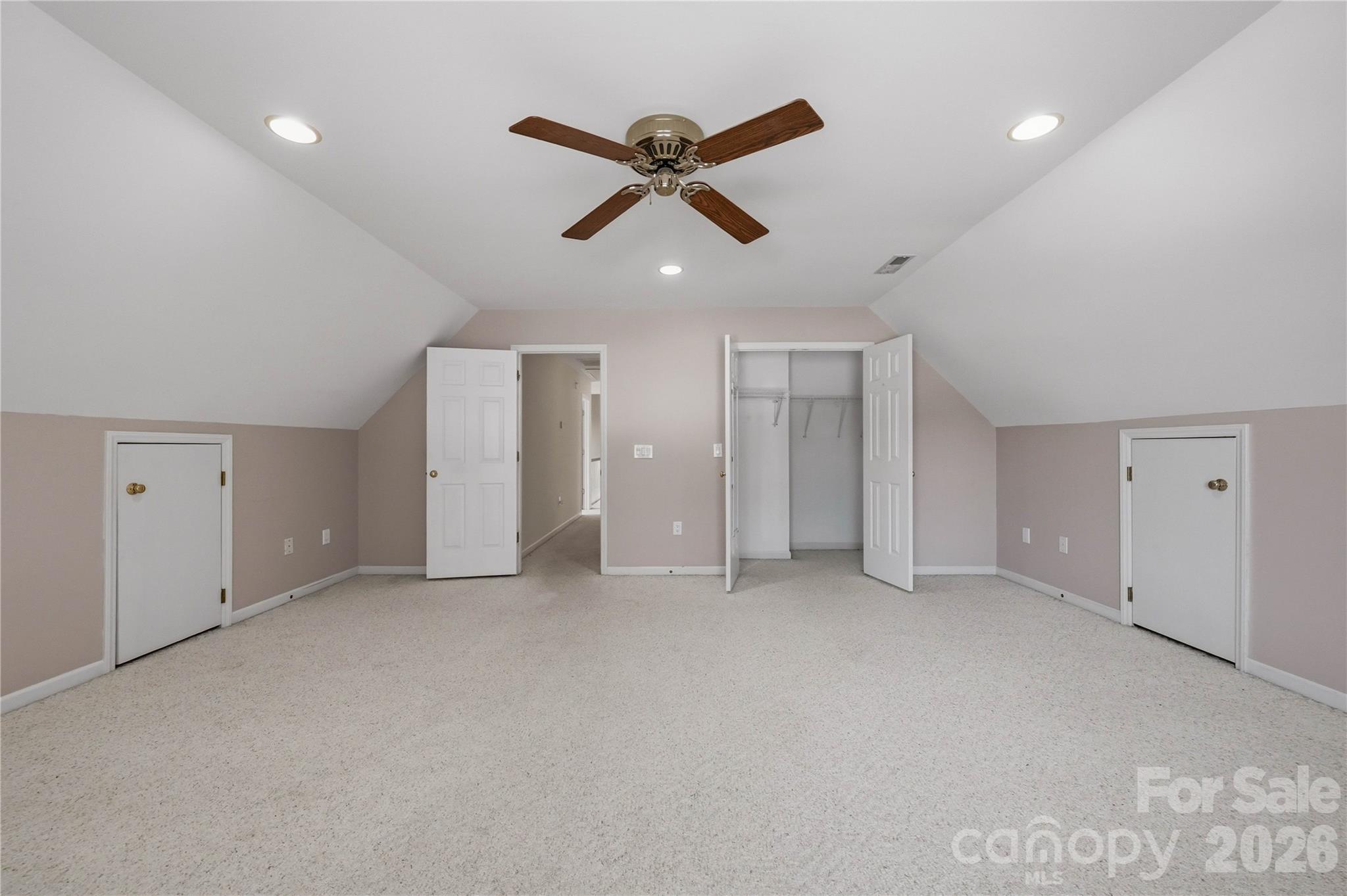 182 E Tattersall Drive Property Photo 23