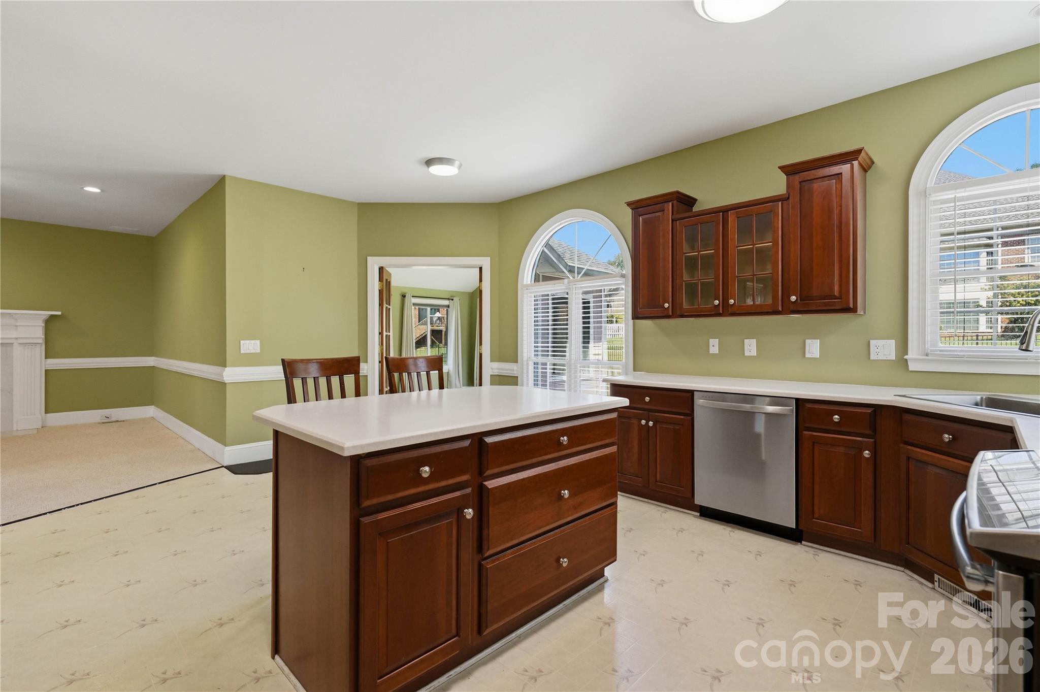 182 E Tattersall Drive Property Photo 28