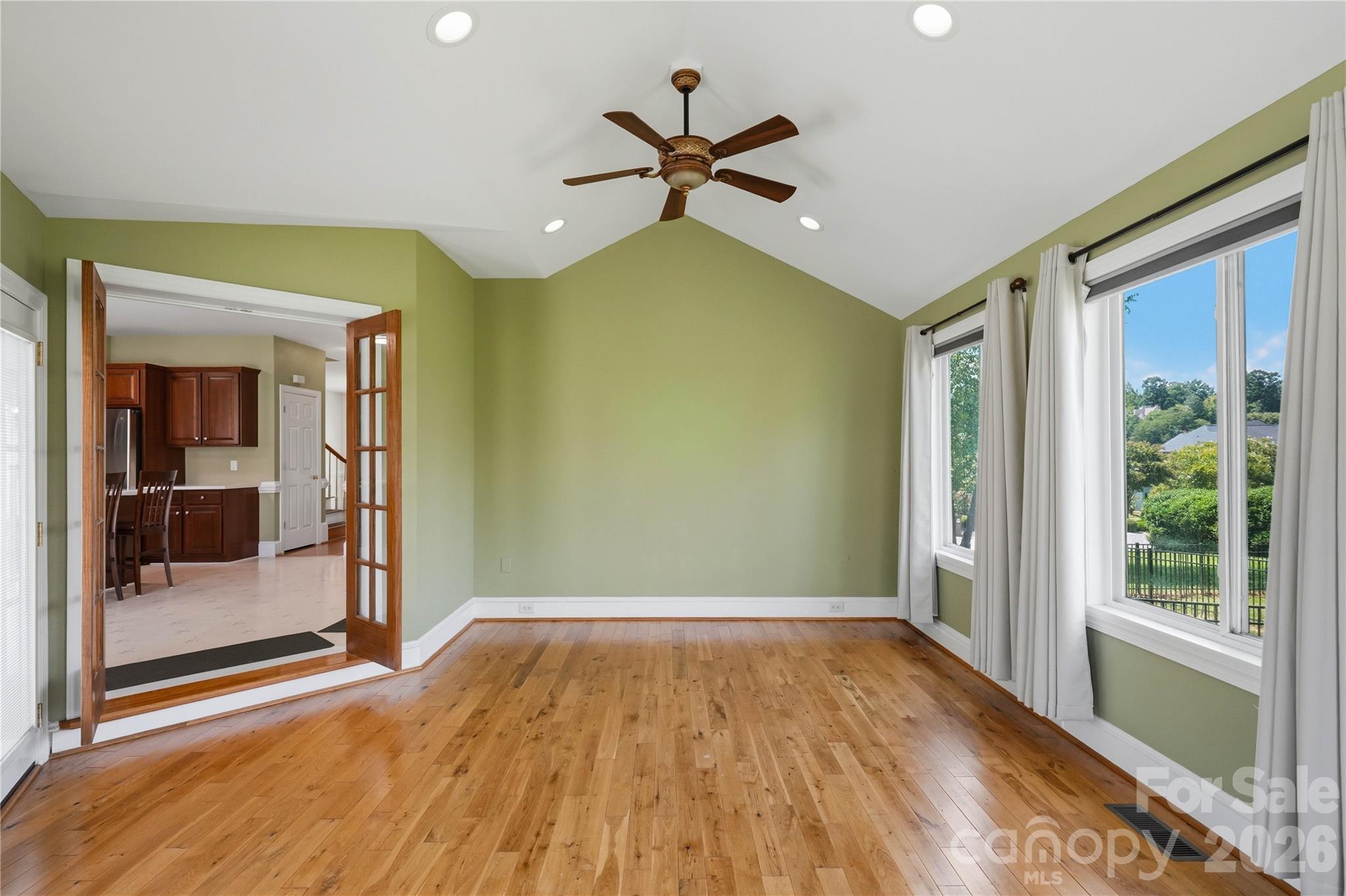 182 E Tattersall Drive Property Photo 30