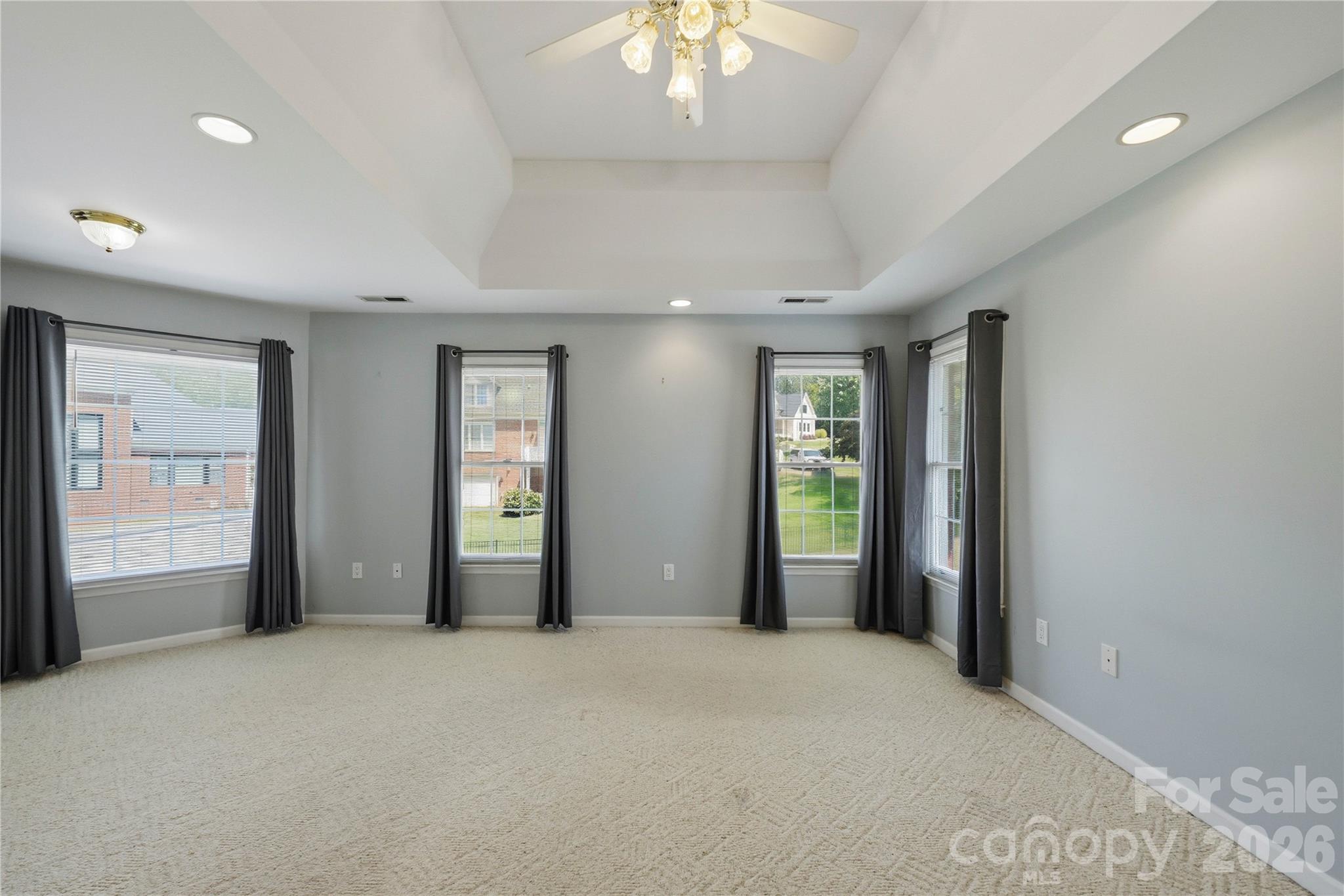 182 E Tattersall Drive Property Photo 32