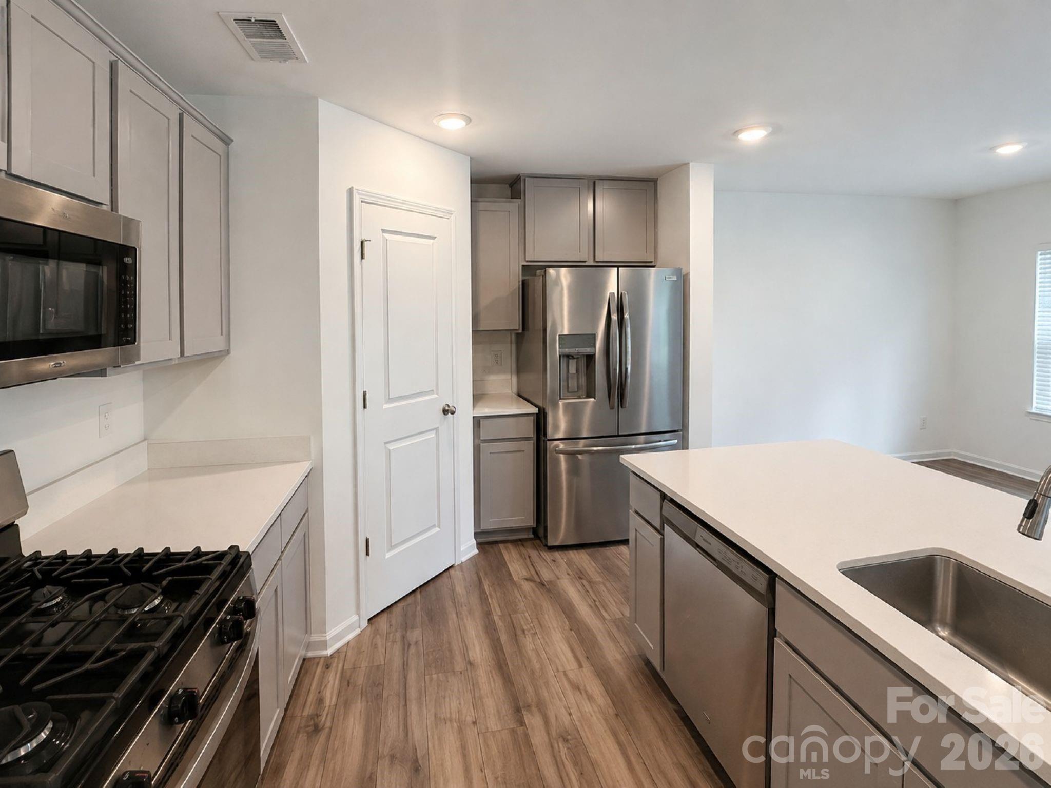 153 Spotted Way Property Photo 4