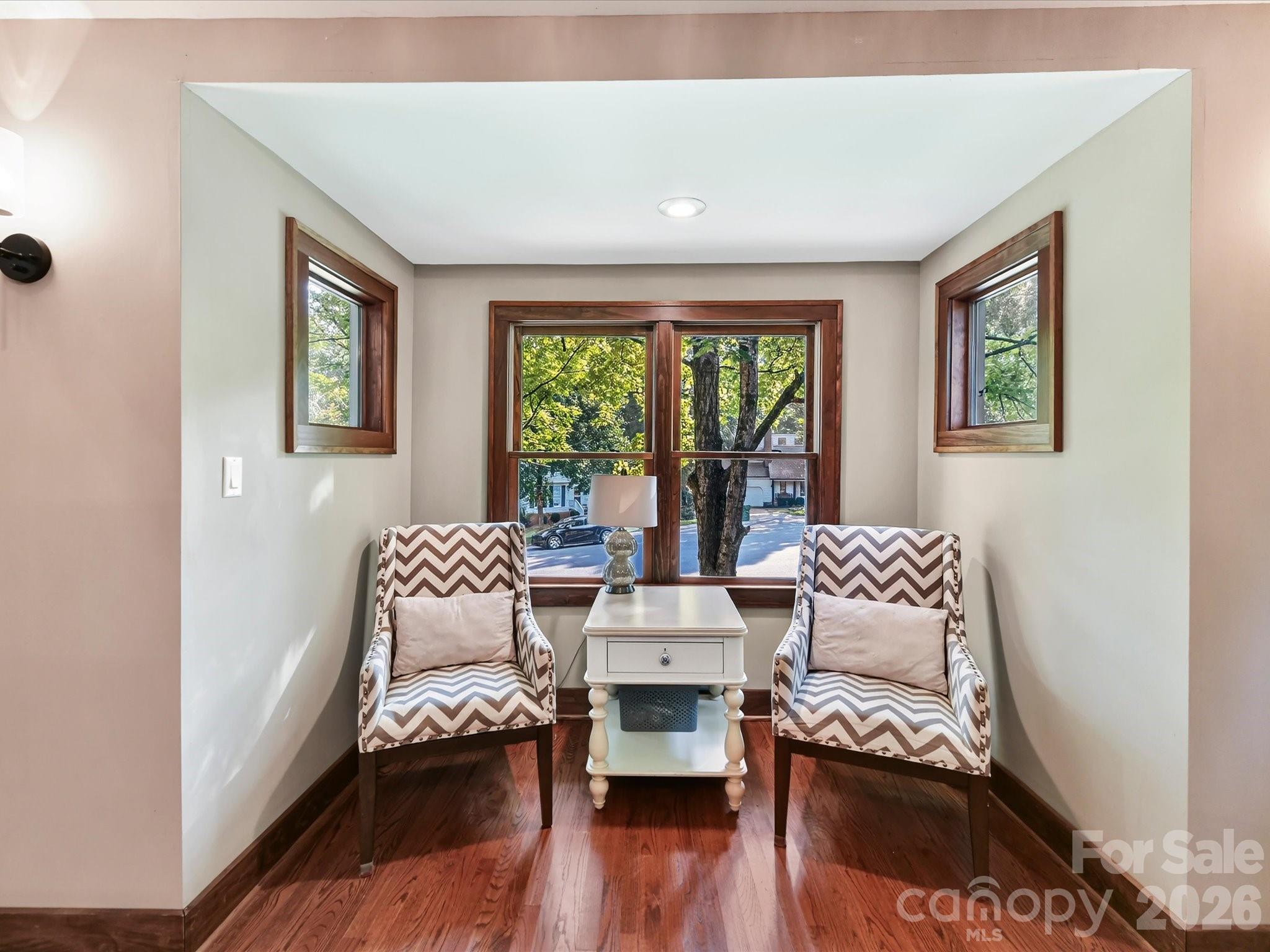 4514 Pendock Court Property Photo 12