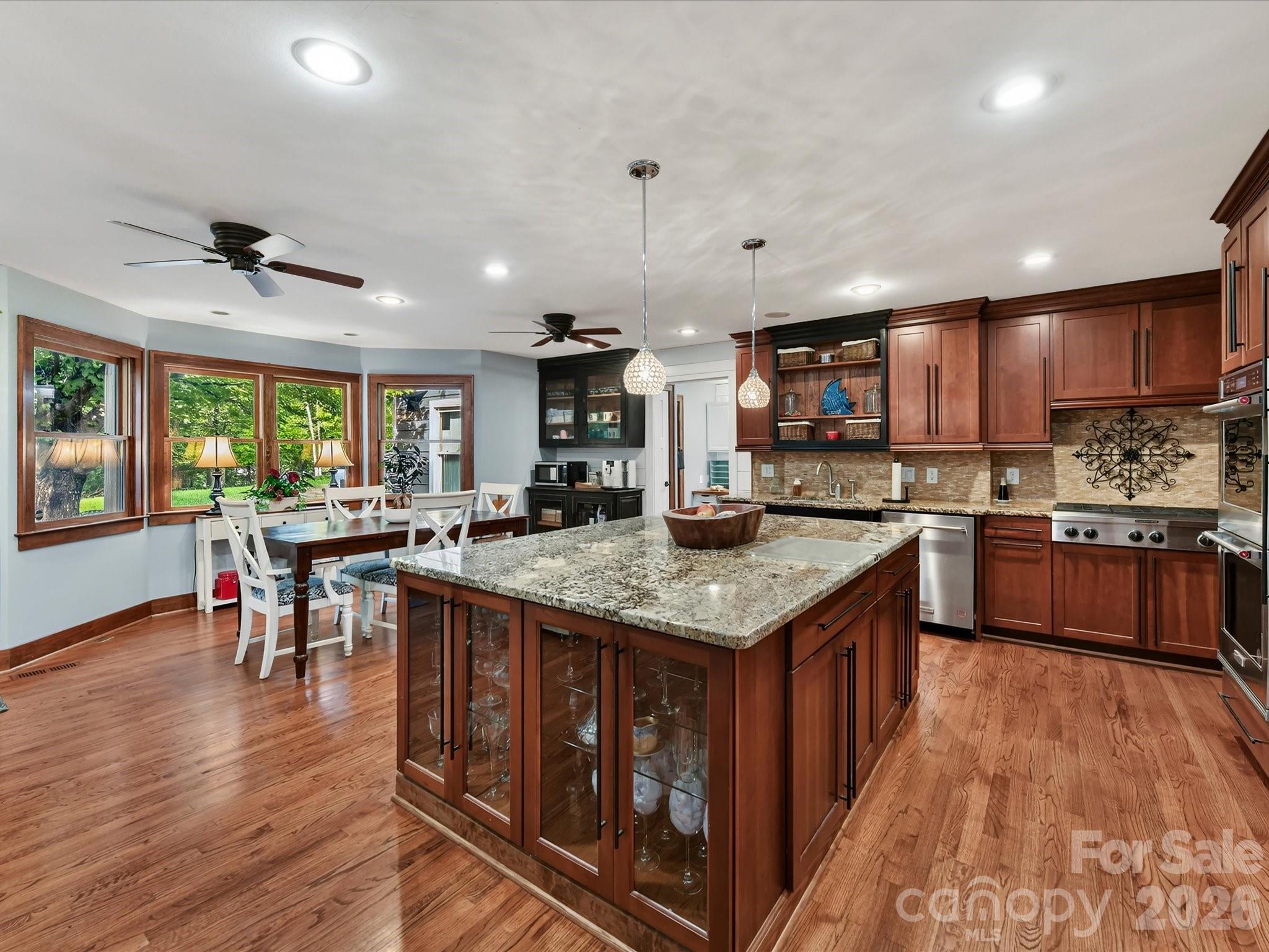 4514 Pendock Court Property Photo 18