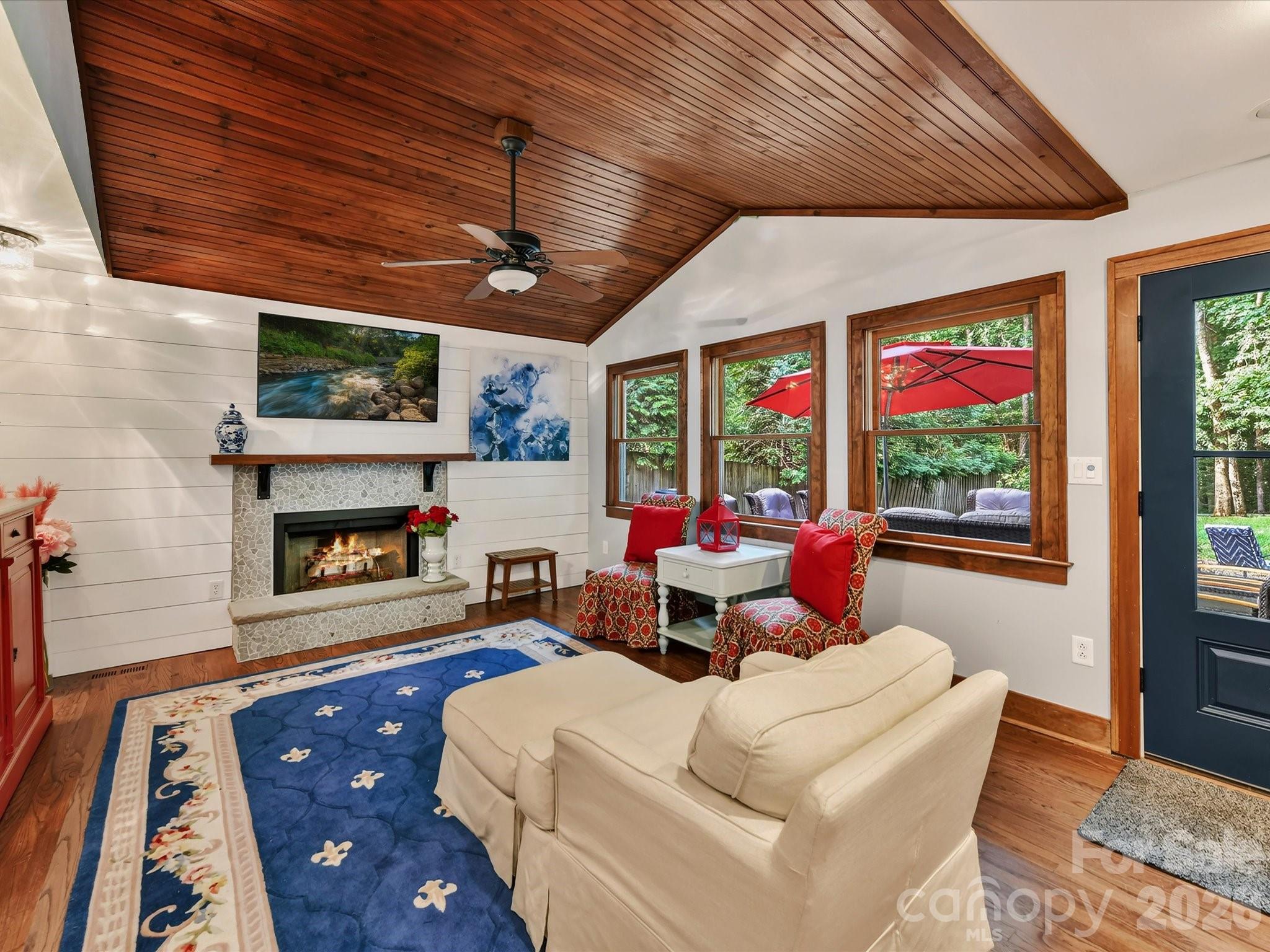 4514 Pendock Court Property Photo 23
