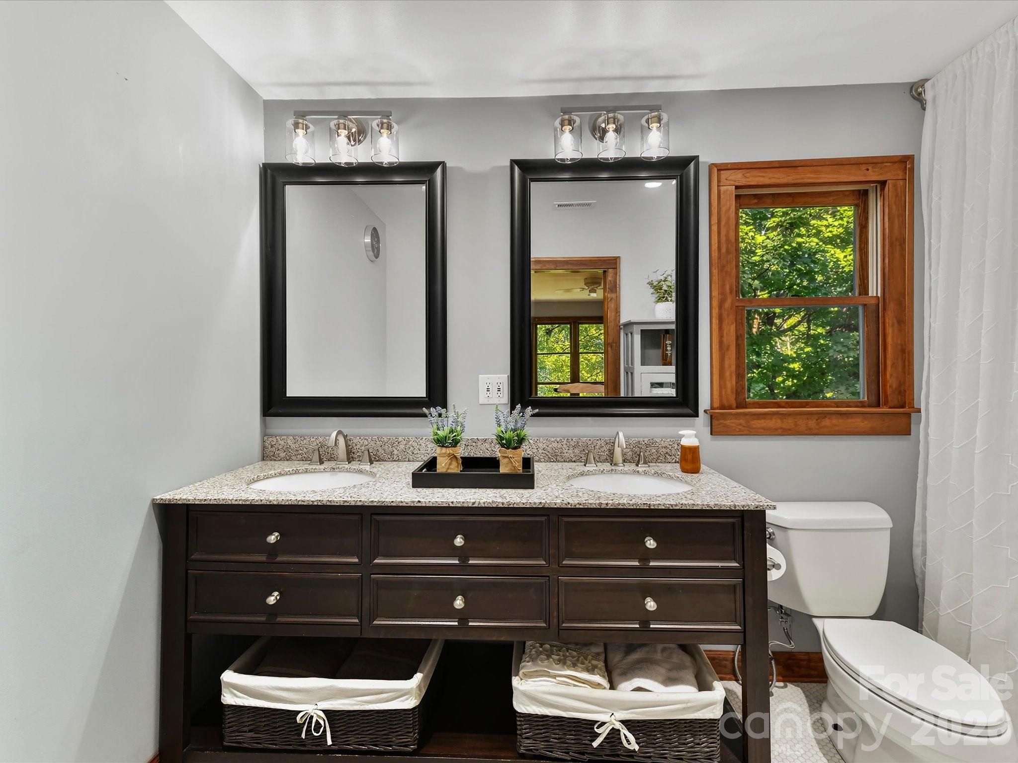 4514 Pendock Court Property Photo 35