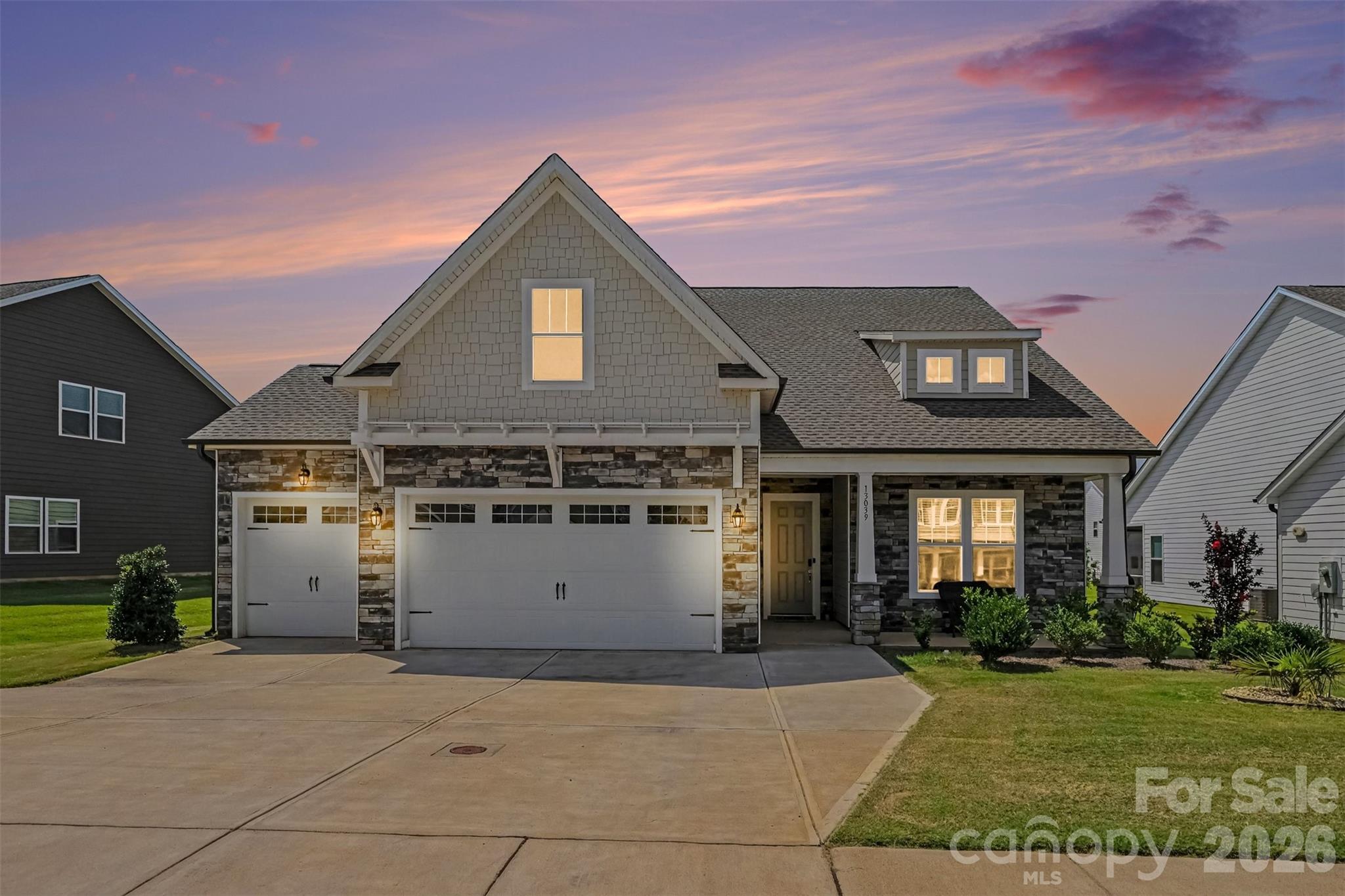 13039 Arnold Palmer Circle Property Photo 1