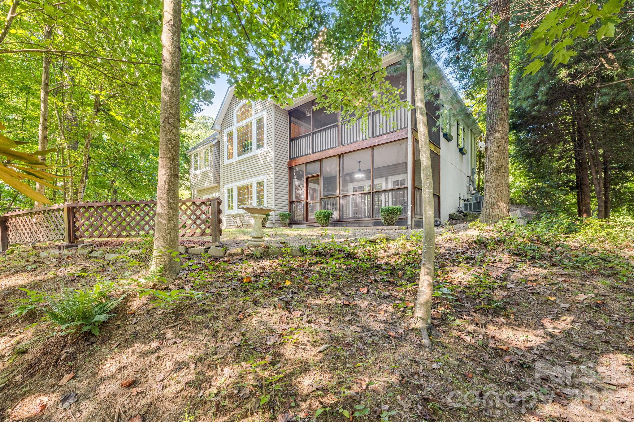 212 Carriage Springs Way Property Photo 41