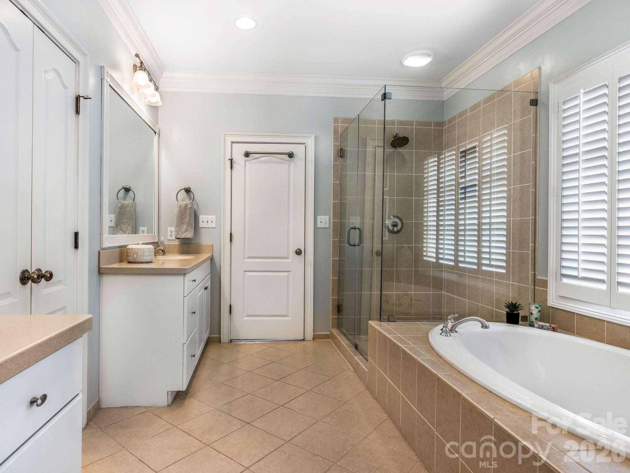 2808 Gablestone Way Property Photo 17