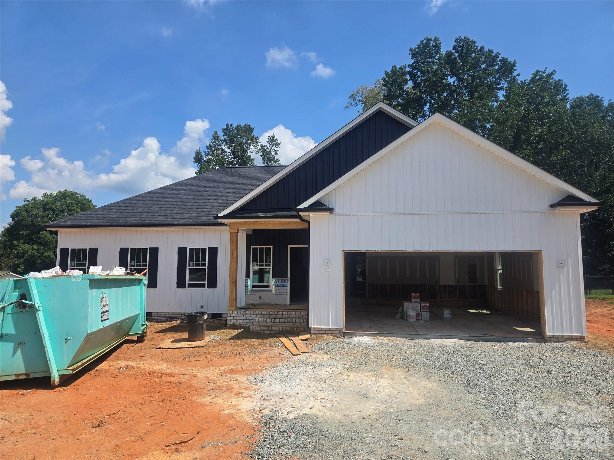 2850 Leonard Road
