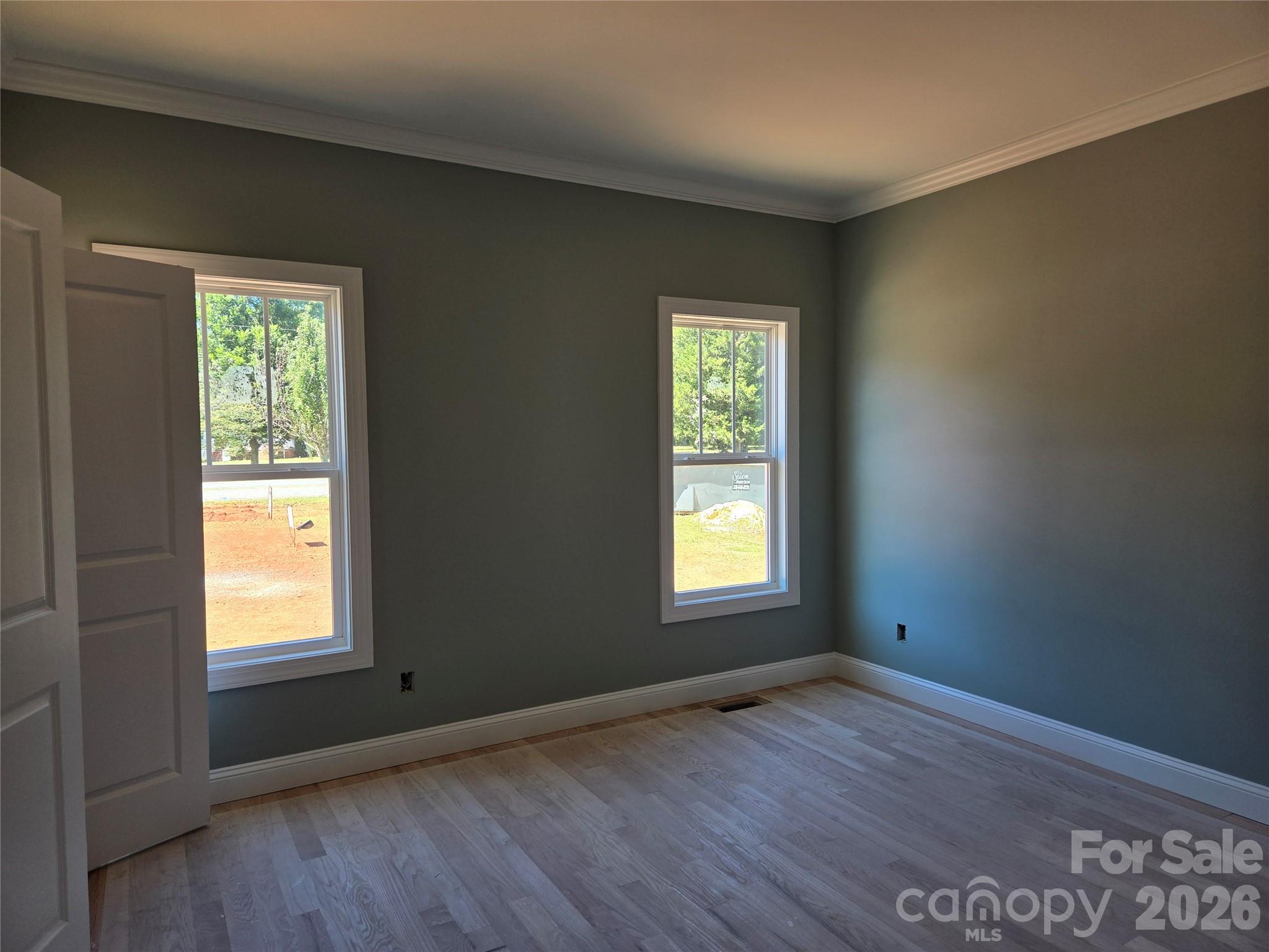 2850 Leonard Road Property Photo 10