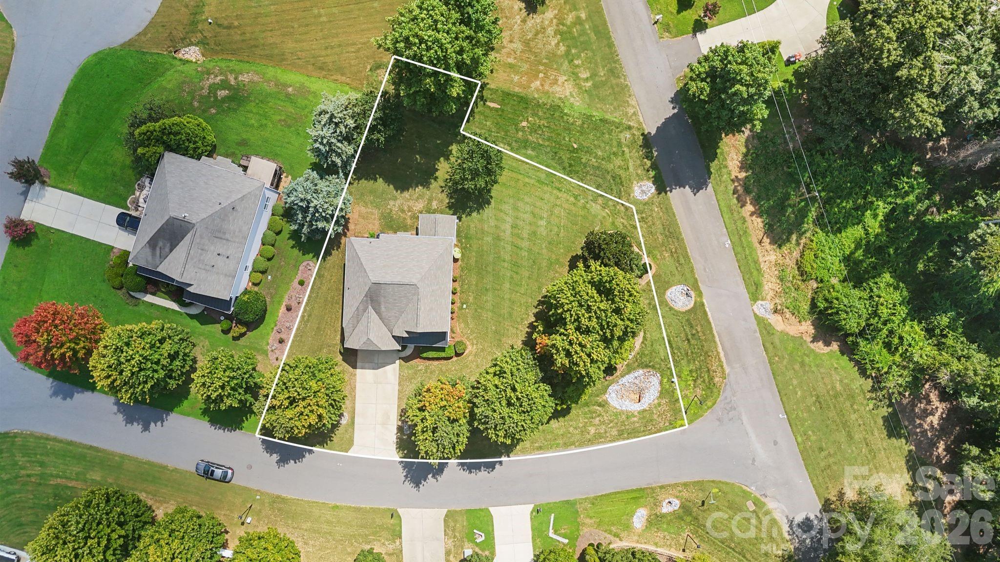 608 Cedar Trace Drive Property Photo 4