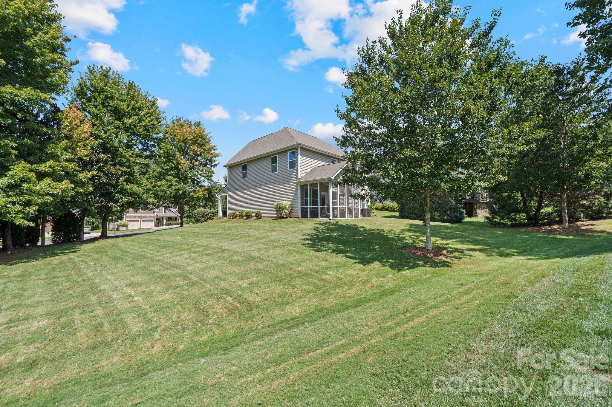 608 Cedar Trace Drive Property Photo 5