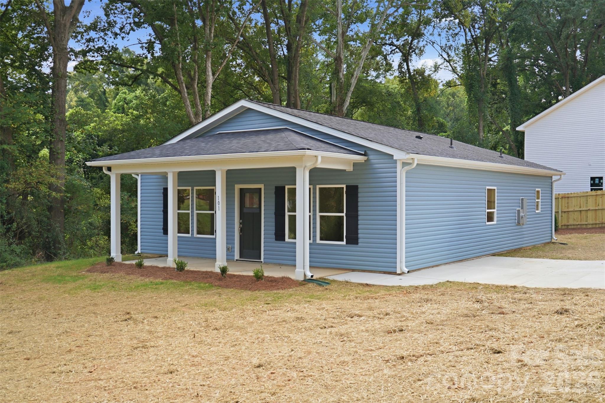 101 Swink Street Property Photo 3