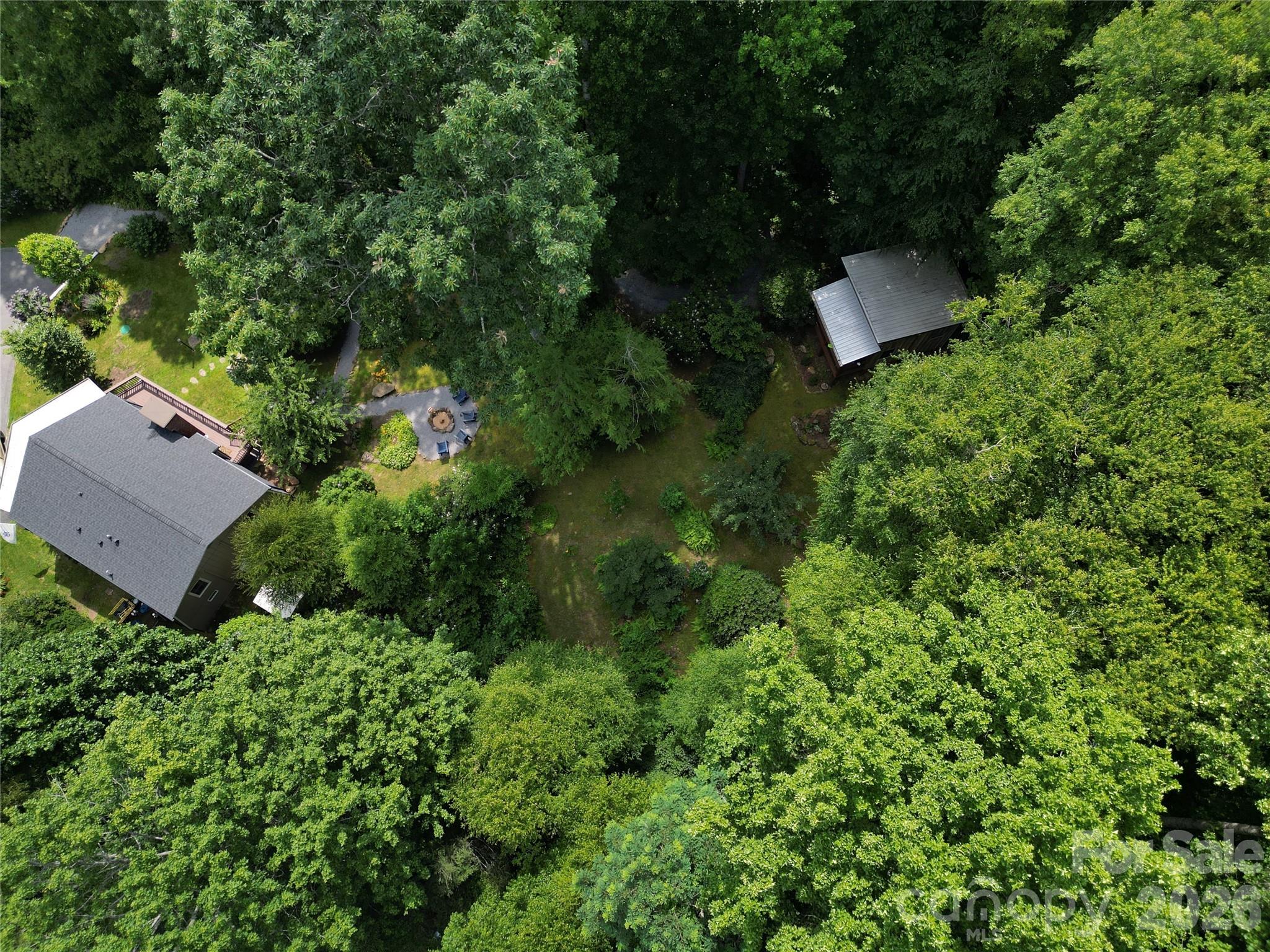 477 Locust Drive Property Photo 2