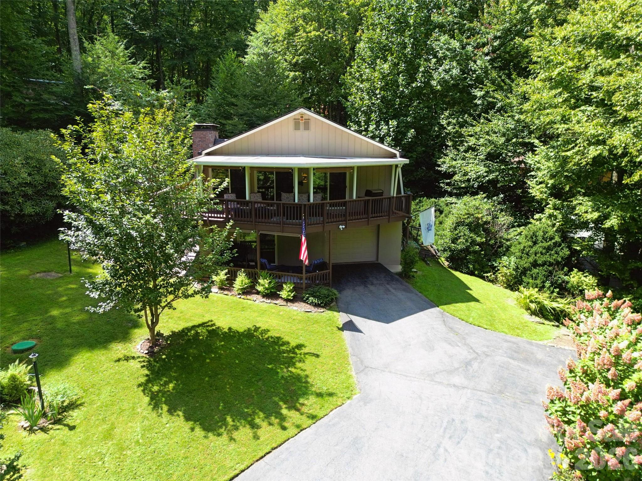 477 Locust Drive Property Photo 4