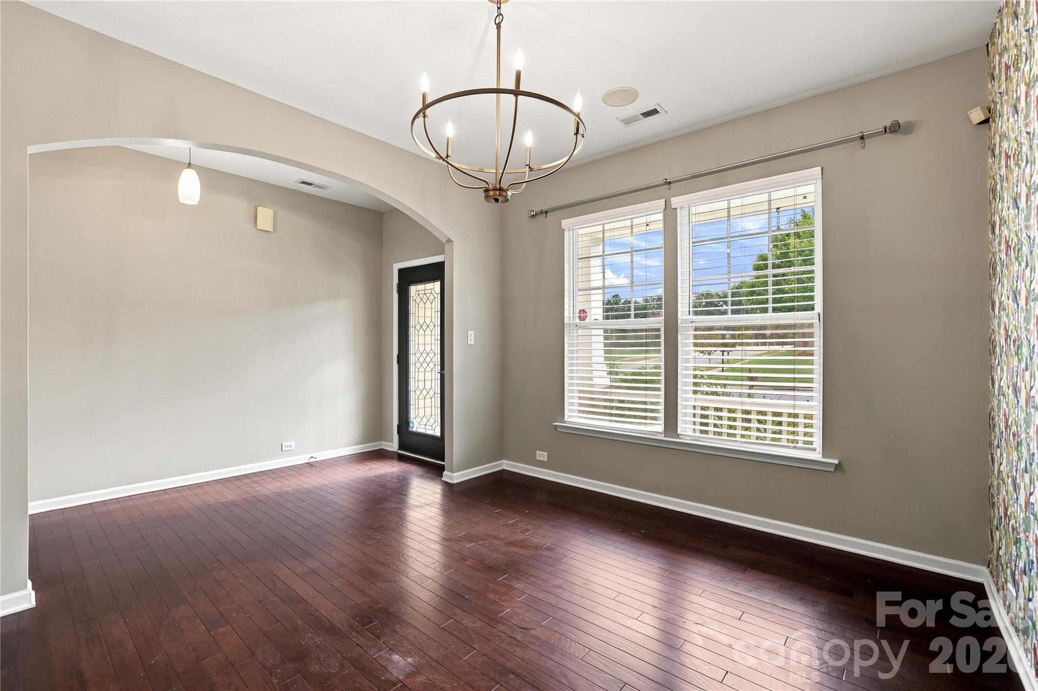 14902 Brotherly Lane Property Photo 6