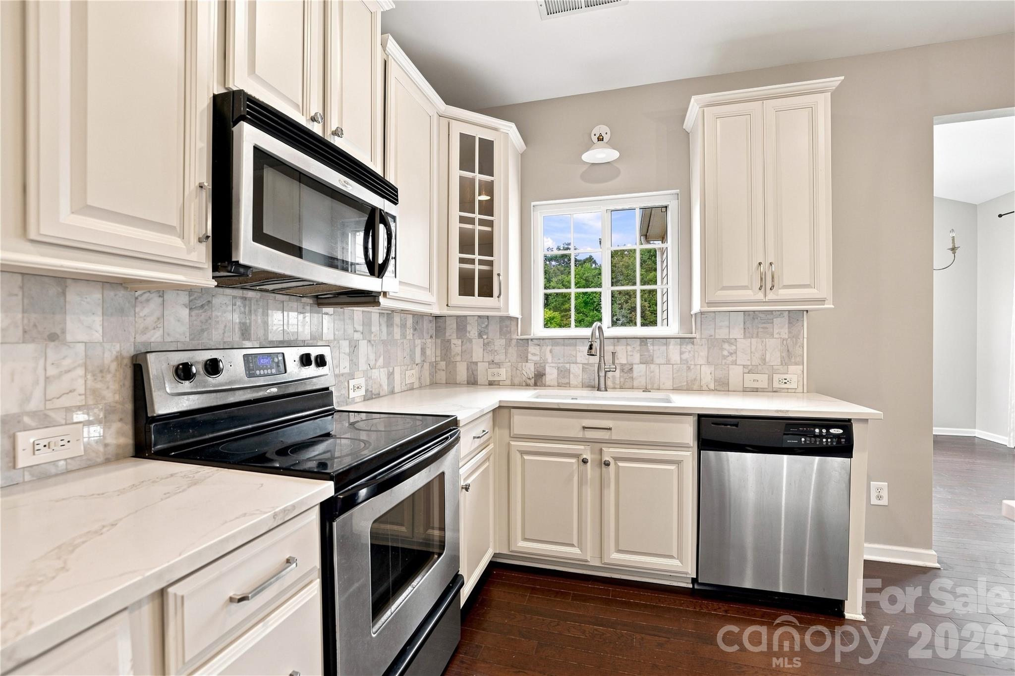 14902 Brotherly Lane Property Photo 9