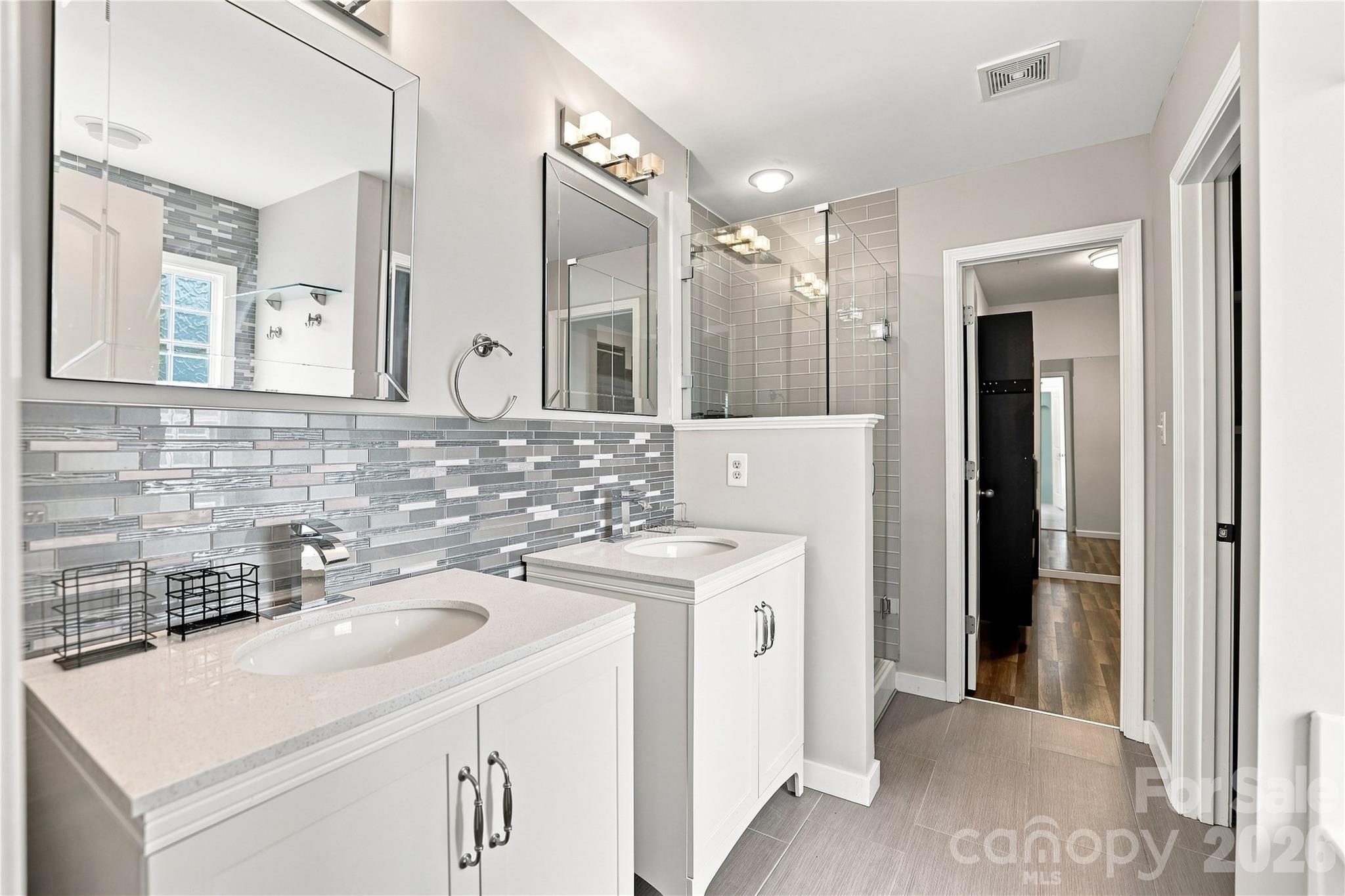 14902 Brotherly Lane Property Photo 20