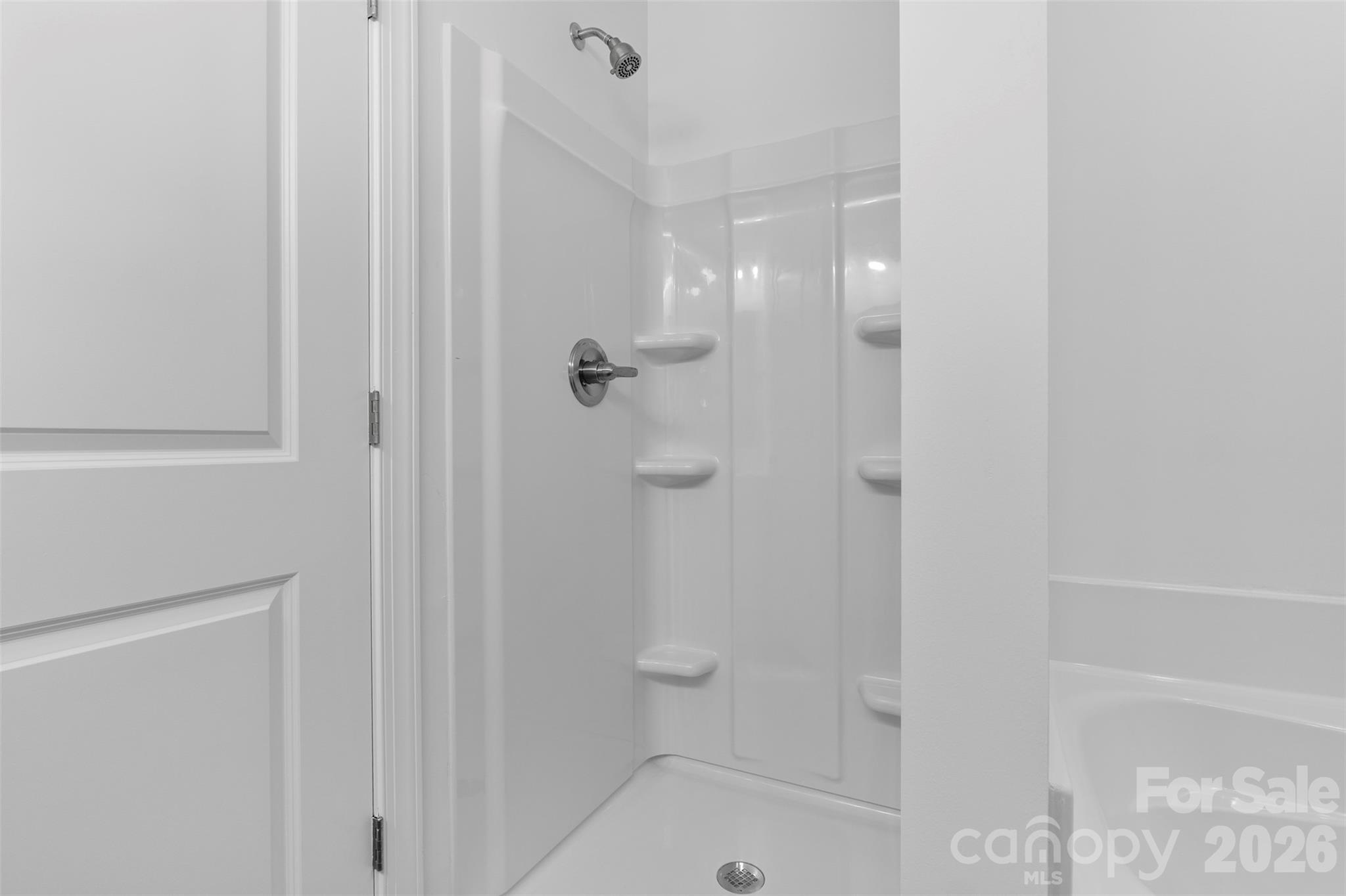 921 & 927 Prescott Road Property Photo 7