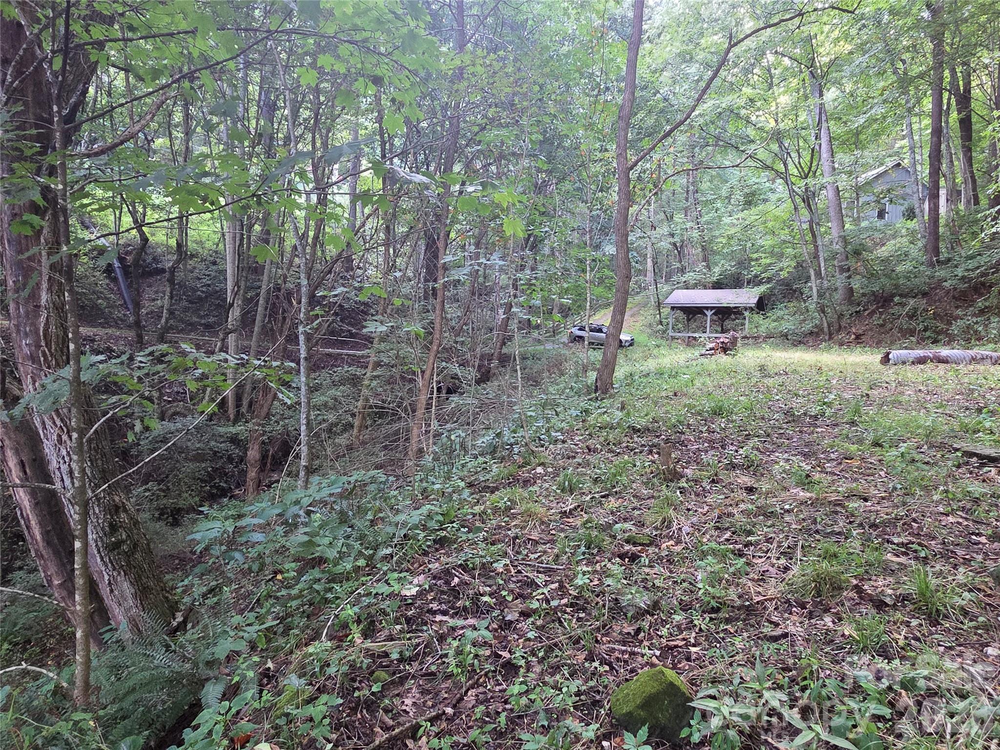 00 Creekside Drive Property Photo 3