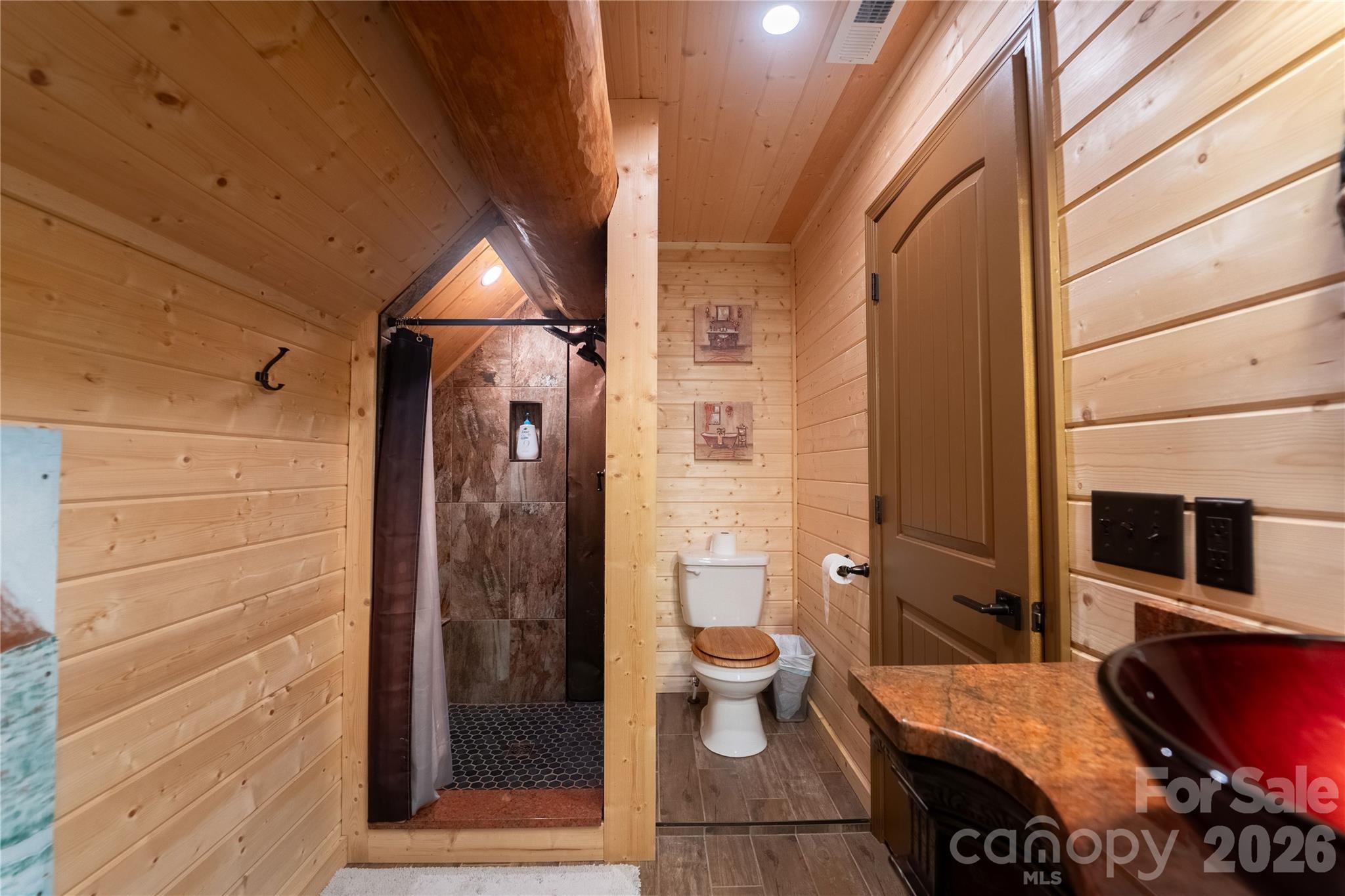 142 W Southwood Drive Property Photo 20