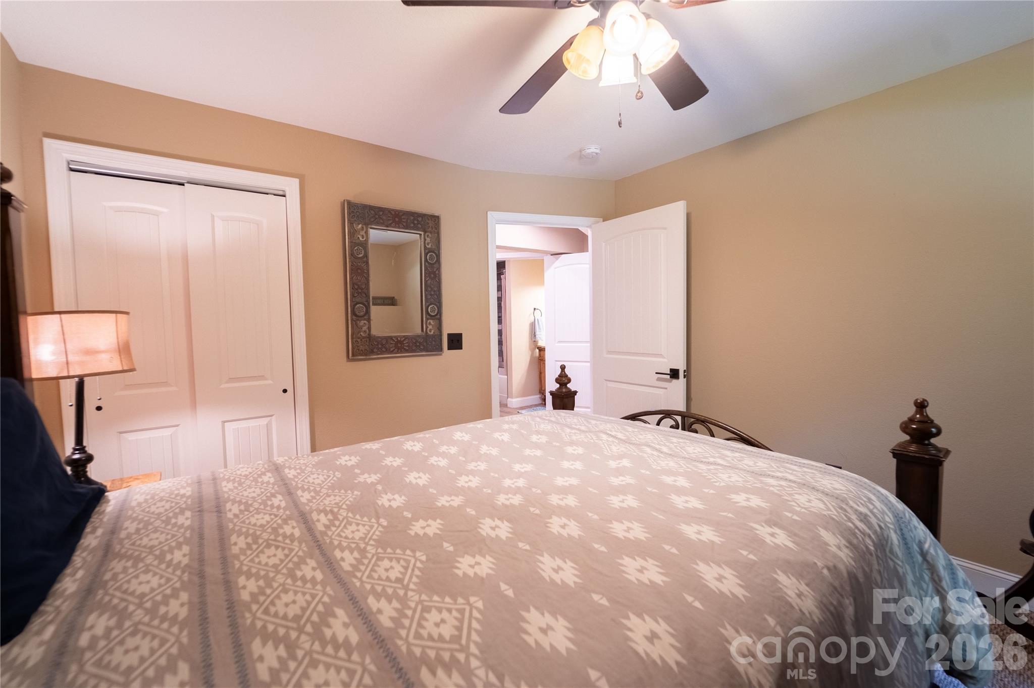 142 W Southwood Drive Property Photo 27