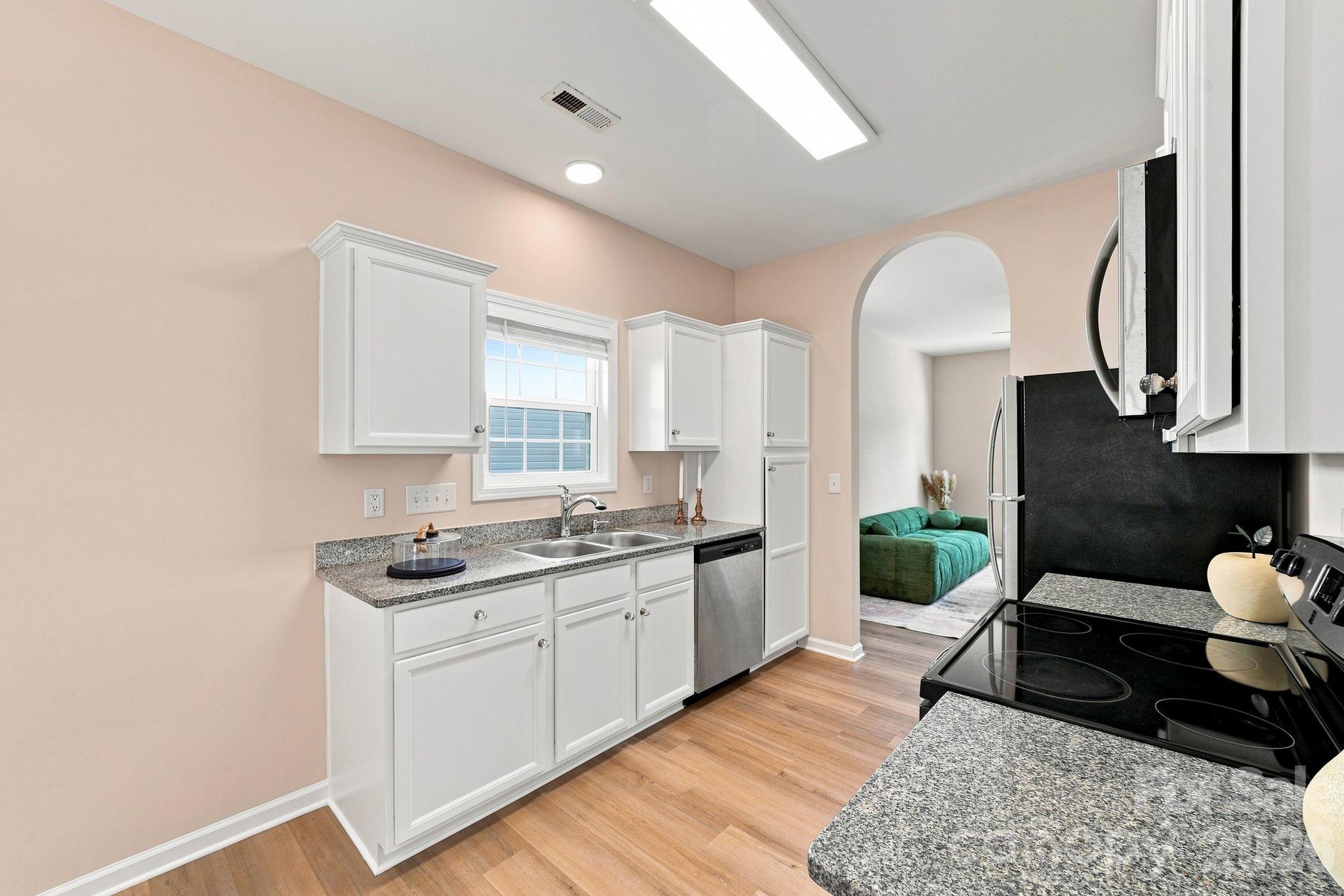 422 Danielle Way Property Photo 12