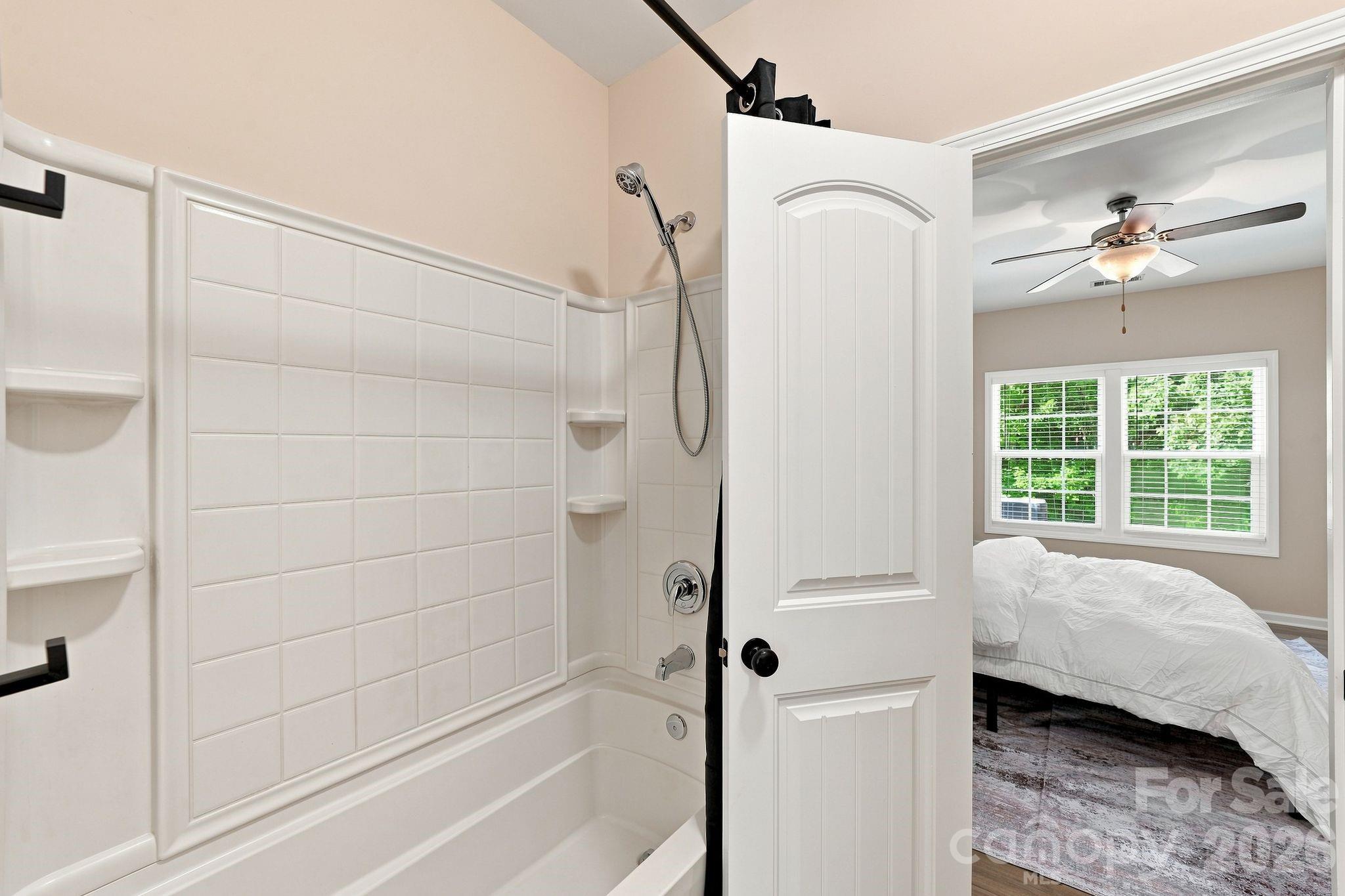 422 Danielle Way Property Photo 20