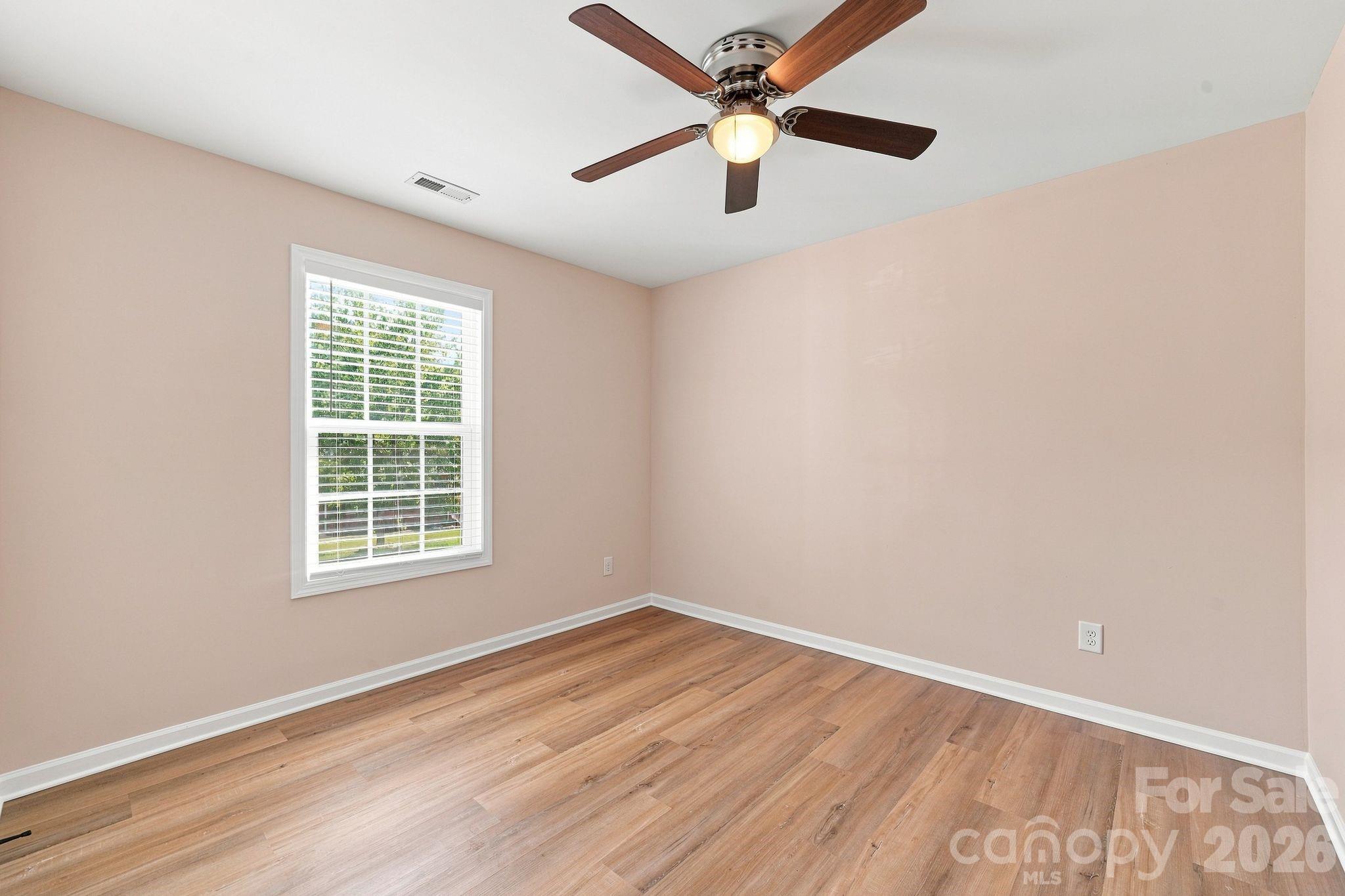 422 Danielle Way Property Photo 30