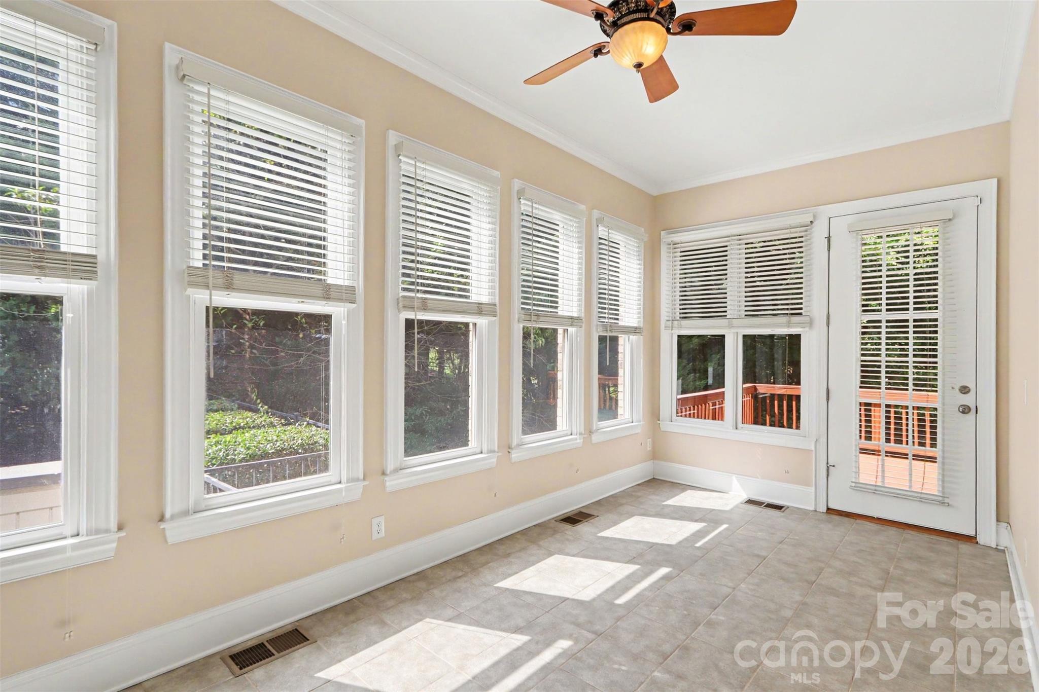 11009 Emerald Wood Drive Property Photo 14