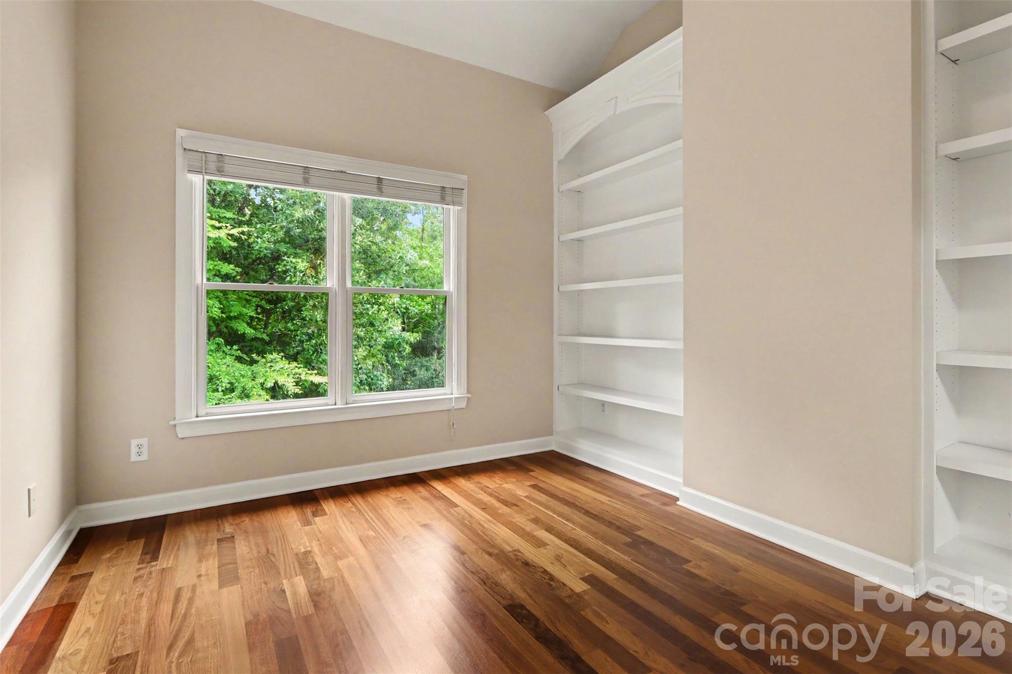 11009 Emerald Wood Drive Property Photo 19