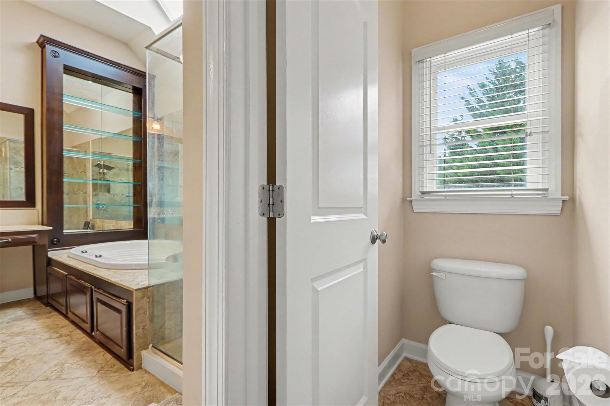 11009 Emerald Wood Drive Property Photo 24
