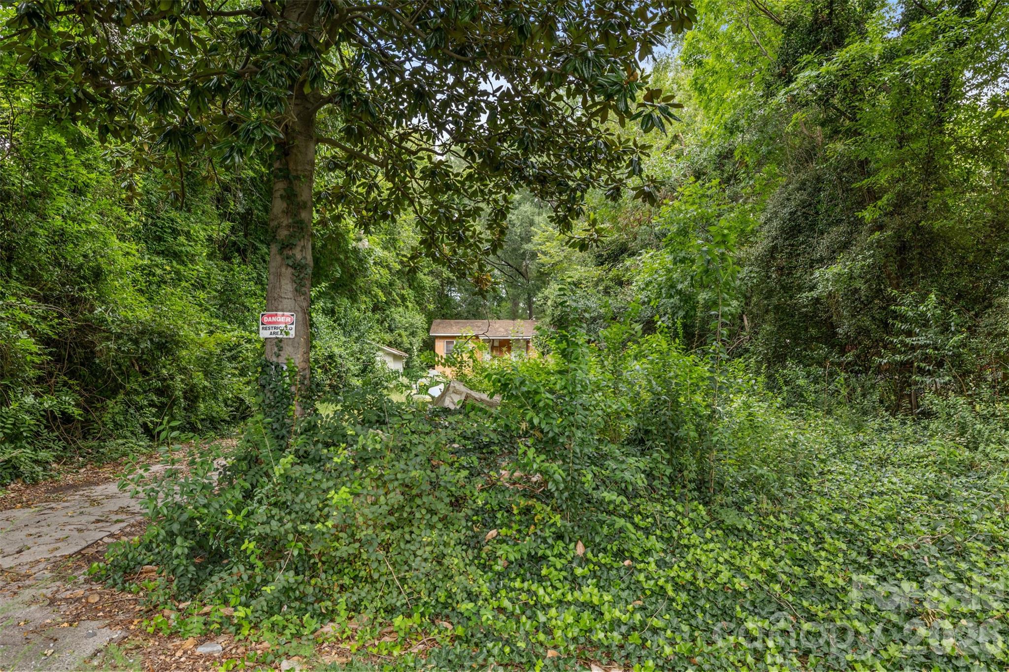 110 Mcclure Street Property Photo 7