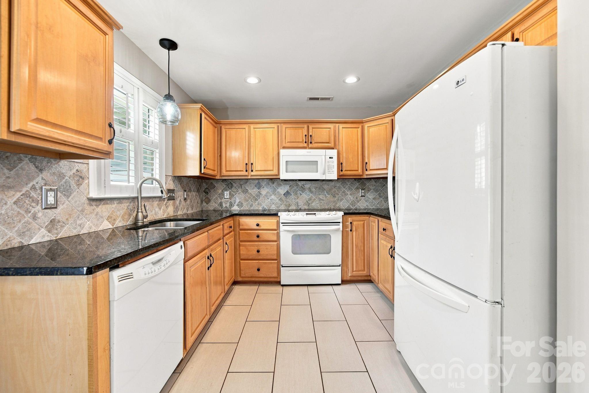 167 Sea Island Boulevard Property Photo 17