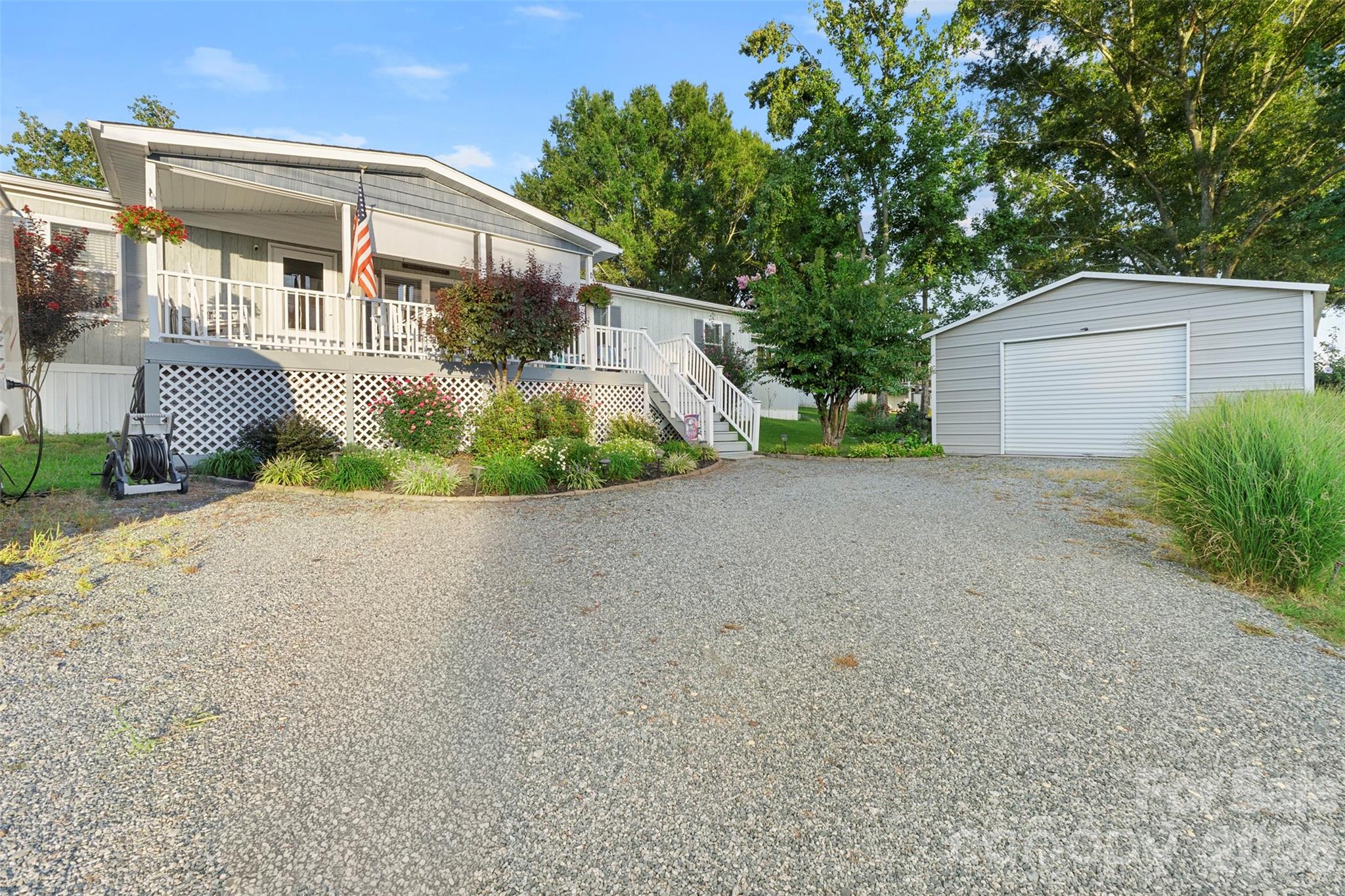 949 Riverview Road Extension Property Photo 6