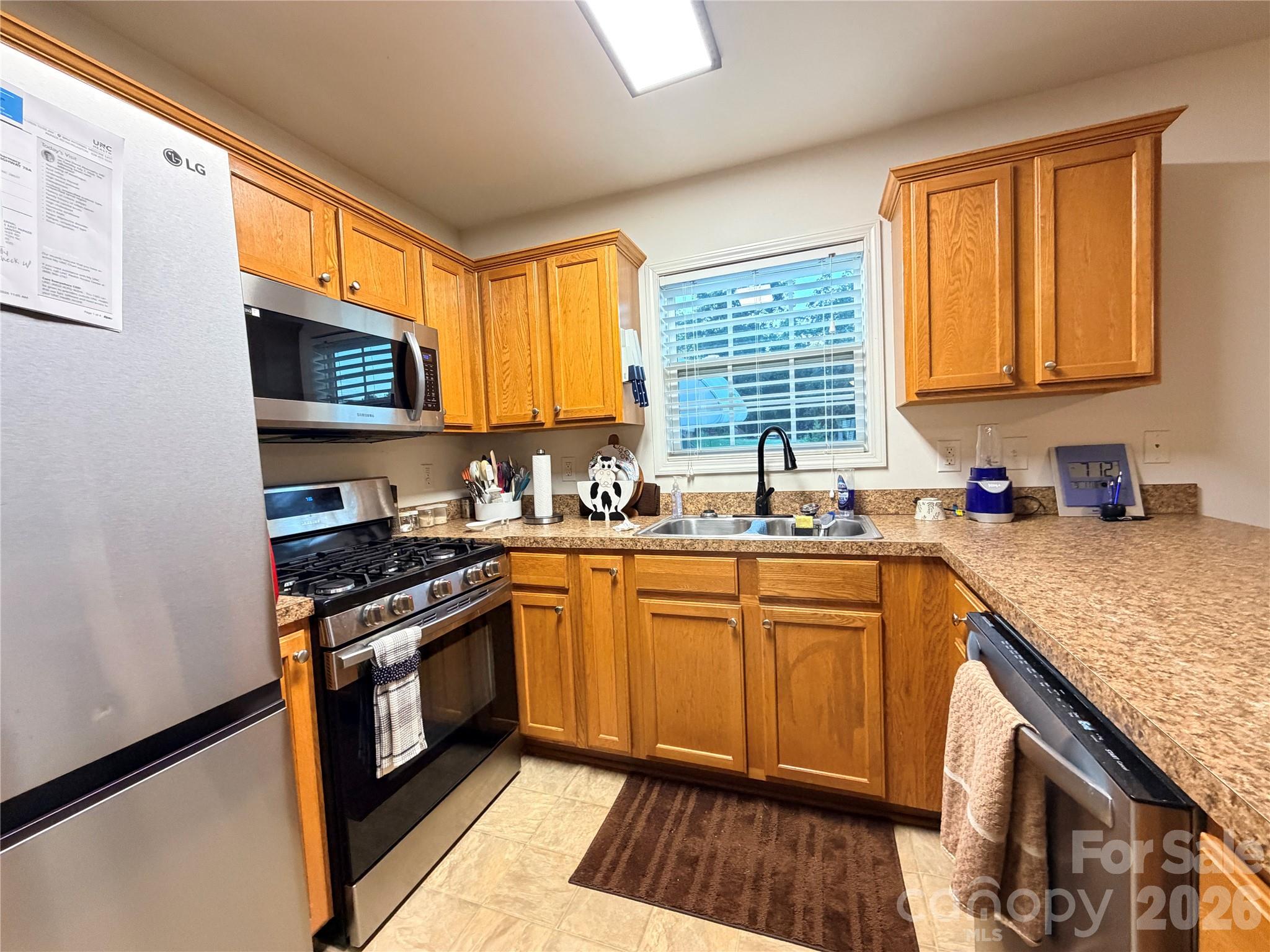 2885 Drummond Street Property Photo 11