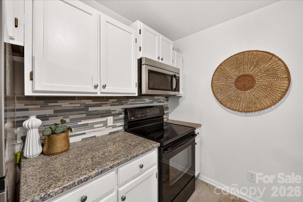 430 Queens Road 122 Property Photo 5