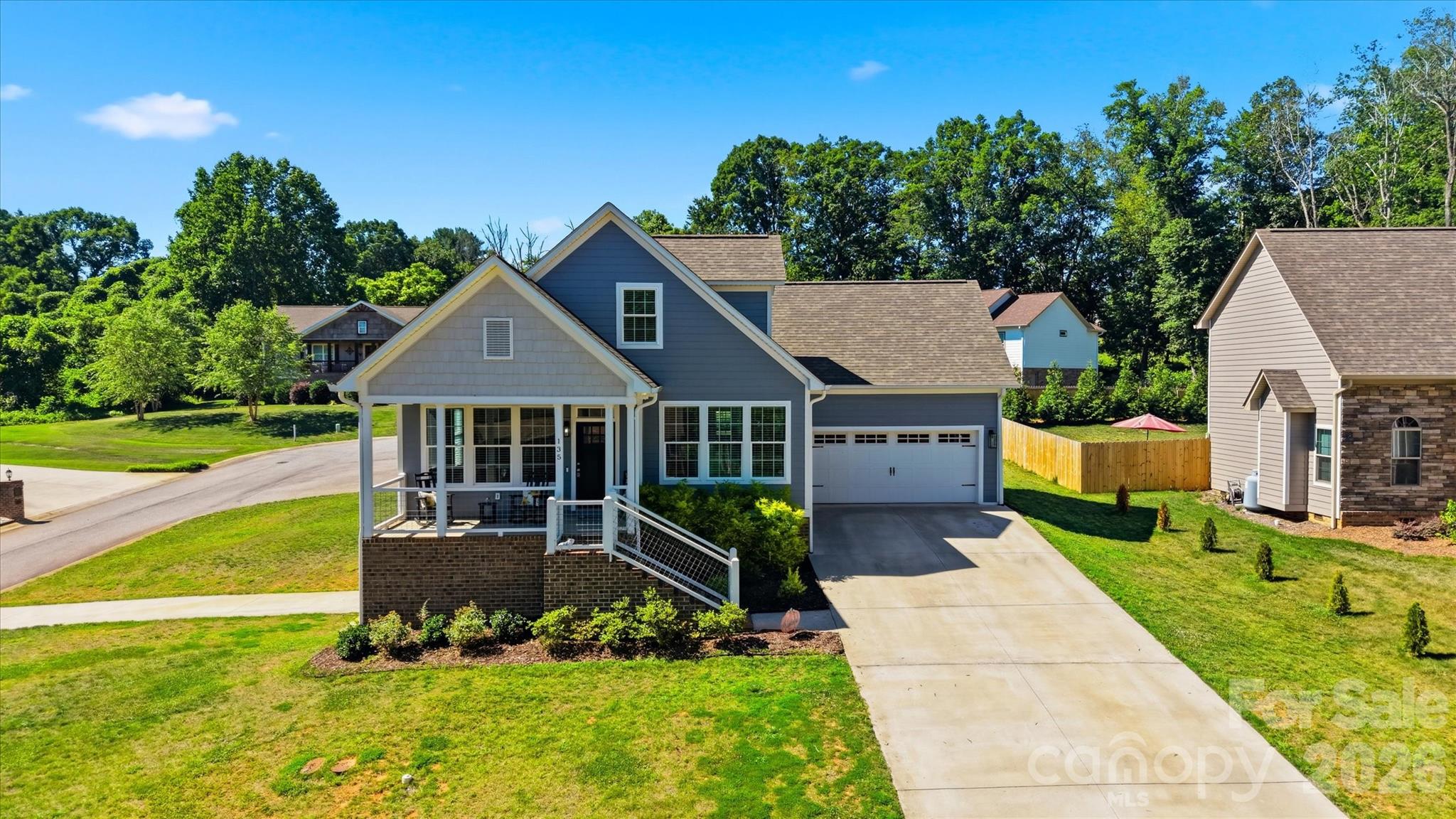 135 Maplewood Court Property Photo 1