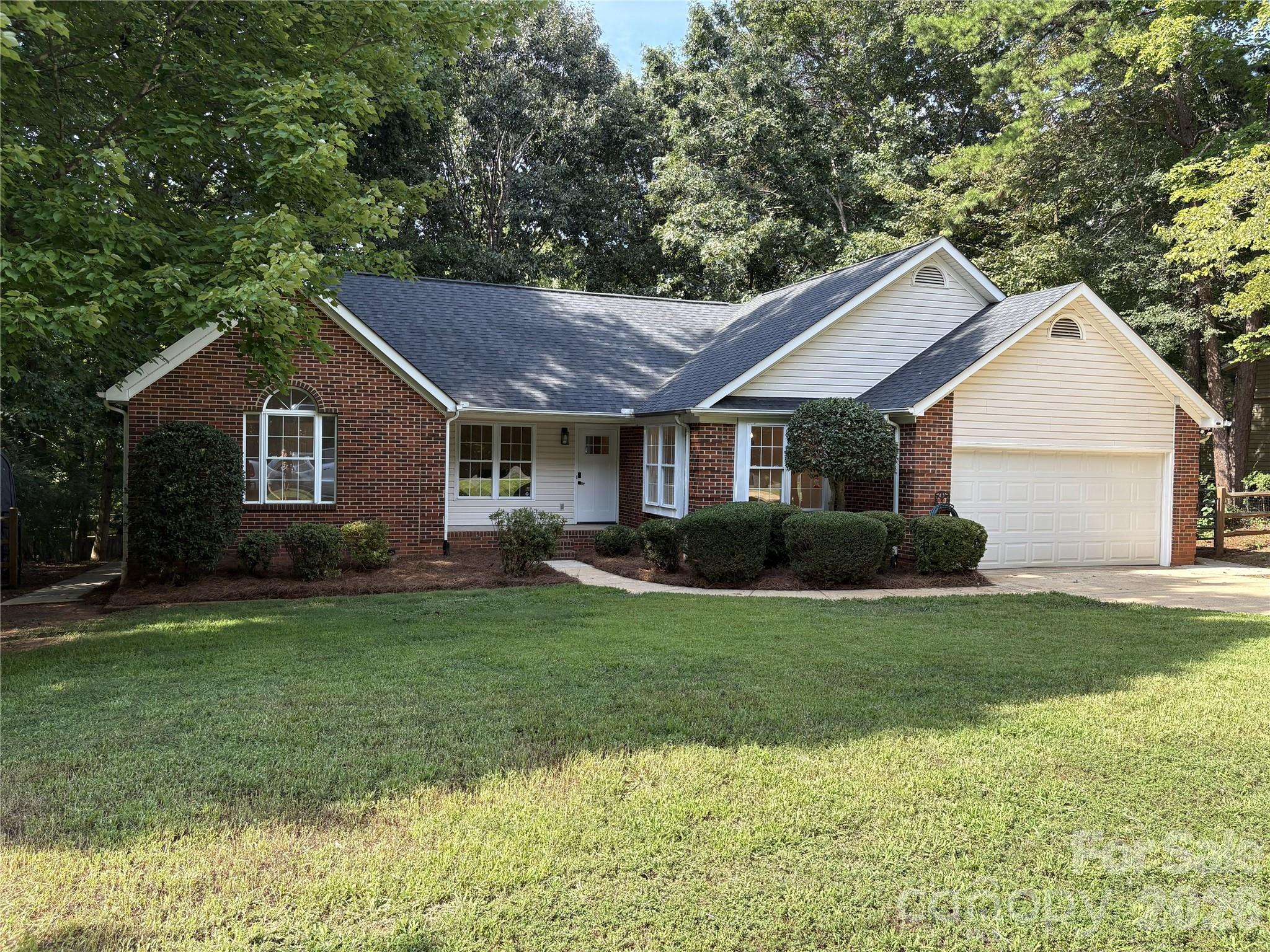 13800 Woody Point Road Property Photo 1