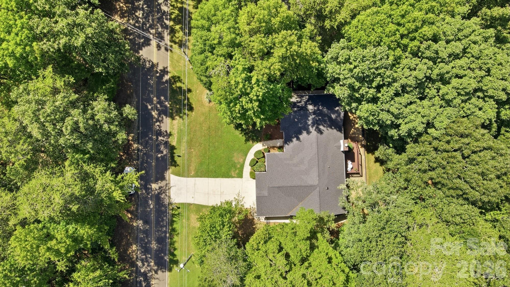 13800 Woody Point Road Property Photo 3