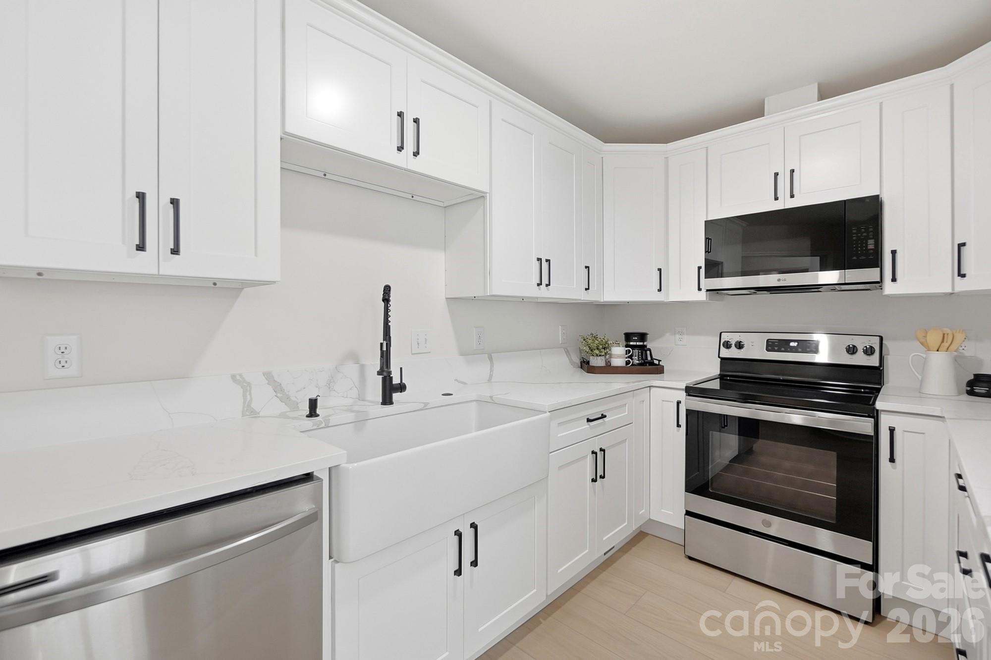 13800 Woody Point Road Property Photo 20