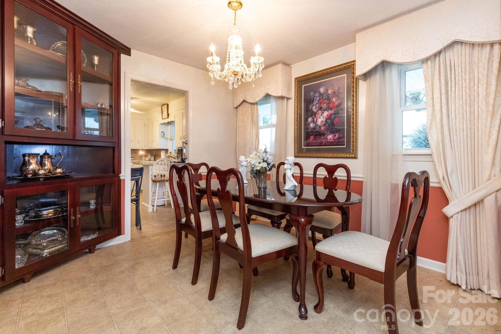 84 Portcrest Heights Property Photo 6