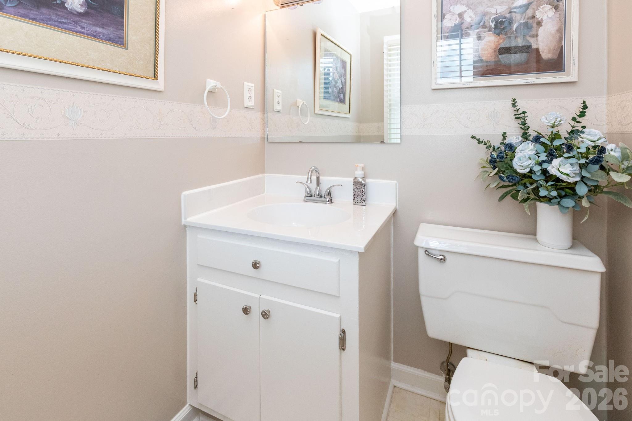 84 Portcrest Heights Property Photo 12