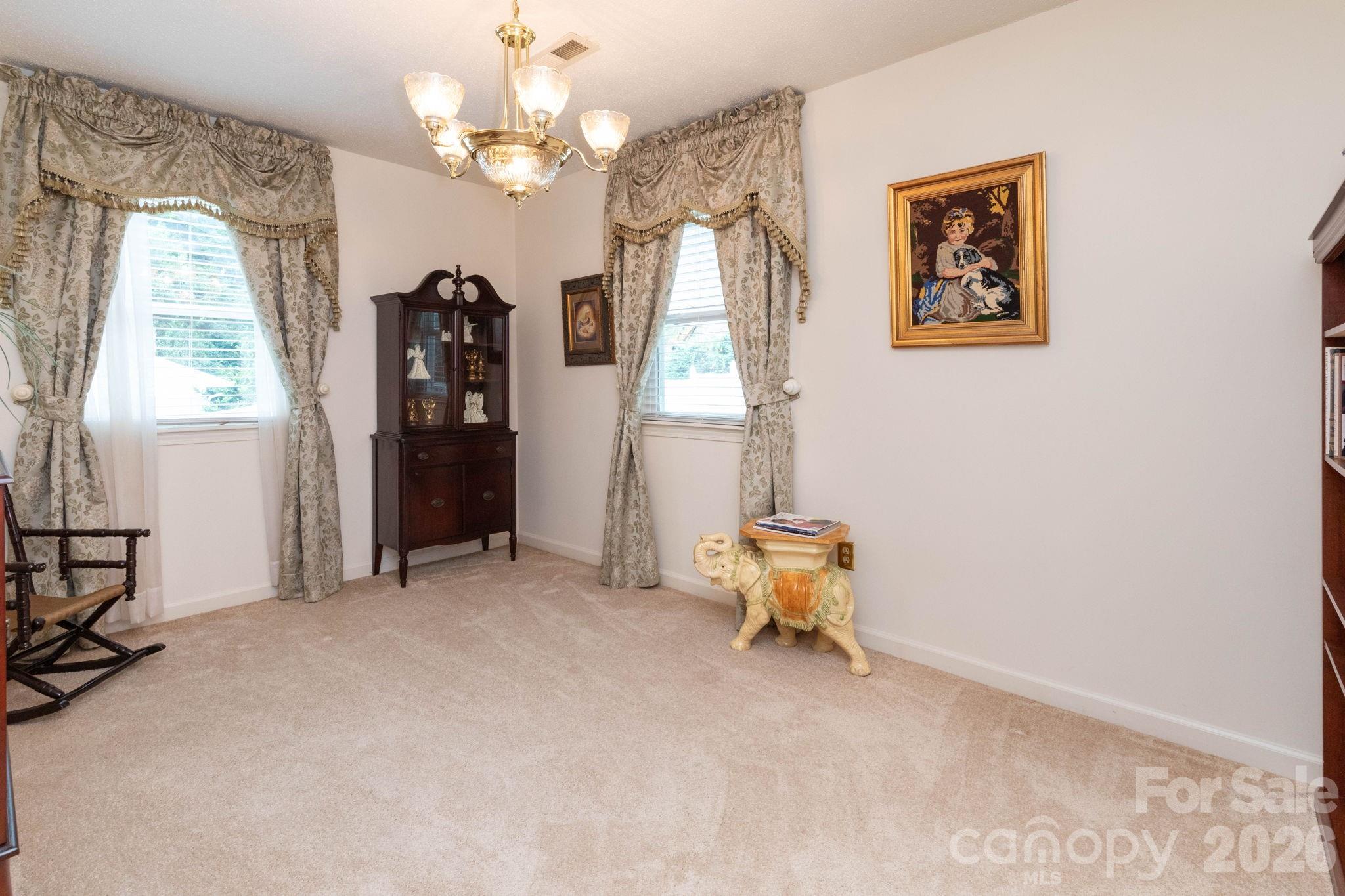 84 Portcrest Heights Property Photo 14