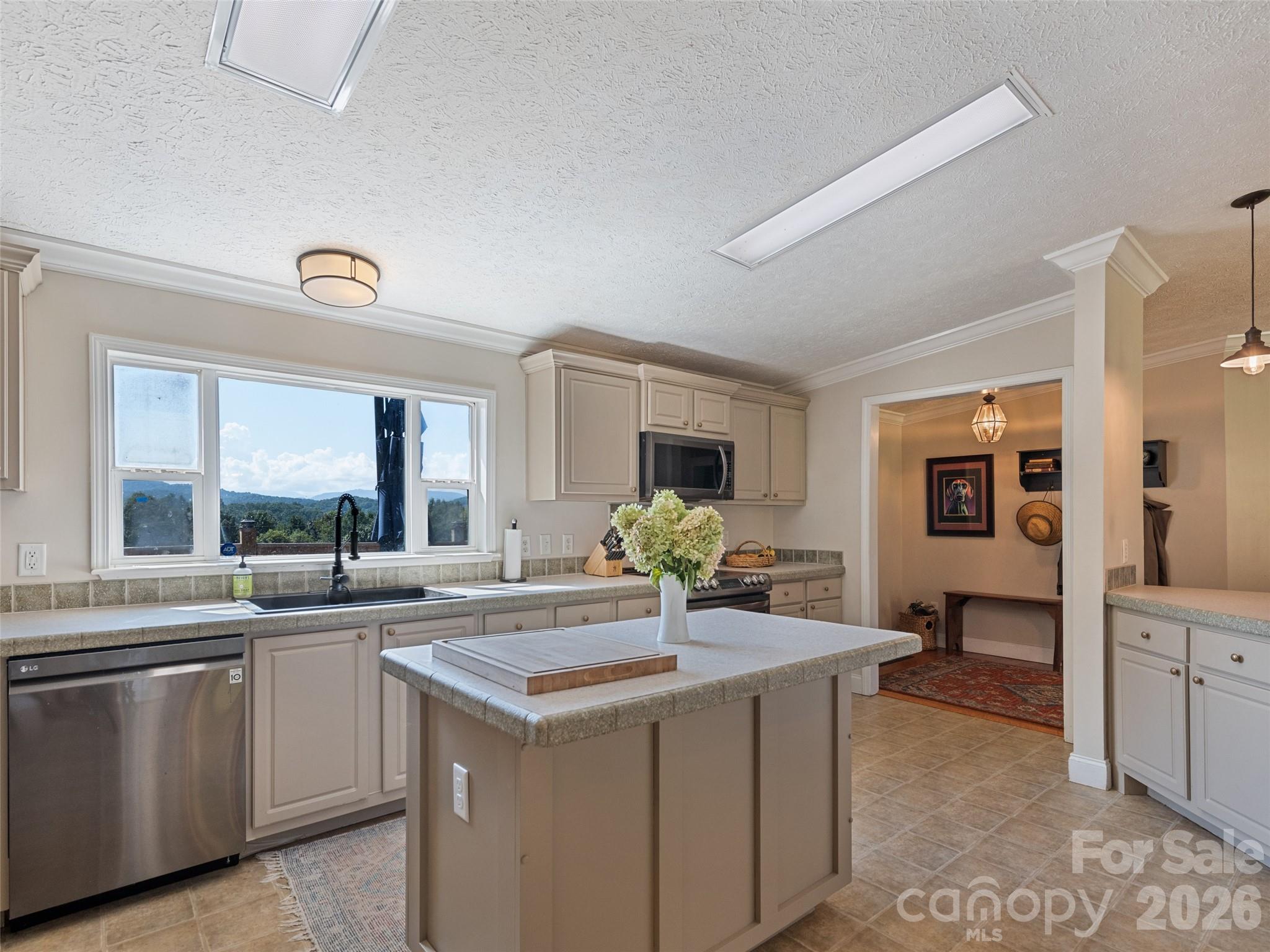 90 Blueberry Hill Drive Property Photo 19