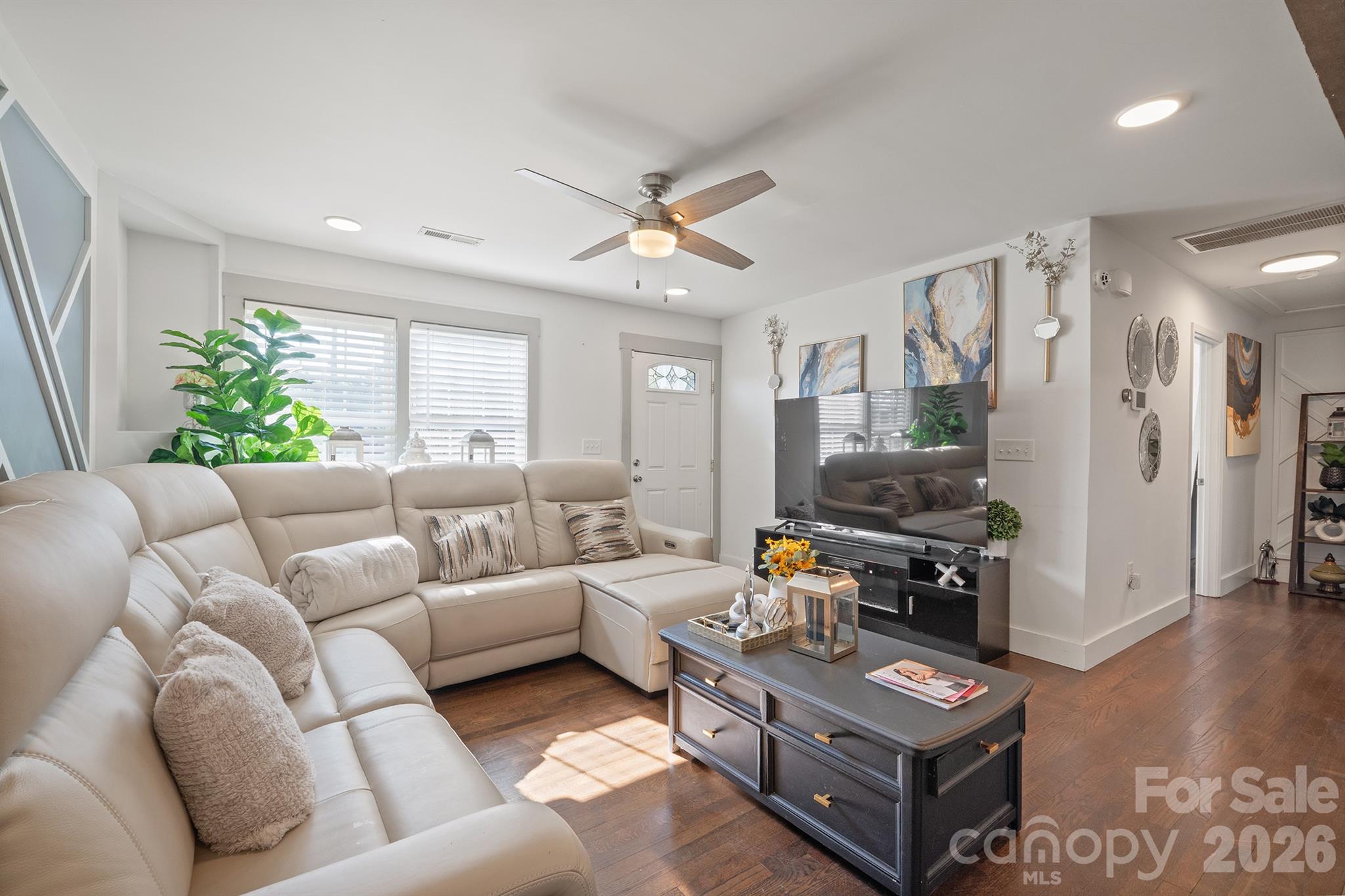 1411 Dean Street Property Photo 5